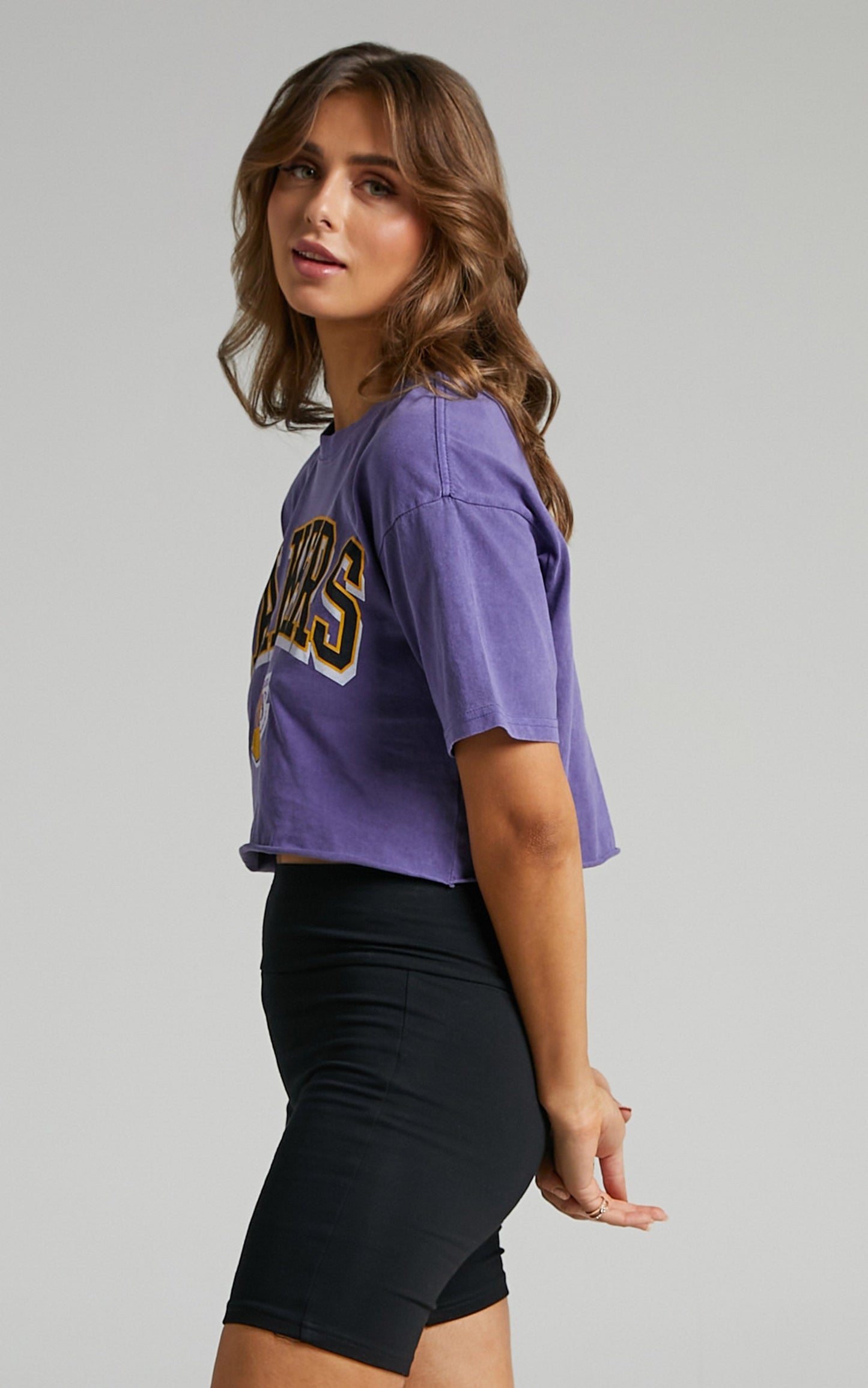 MITCHELL & NESS - CHOP vintage LA LAKERS LOGO TEE in FADED Purple
