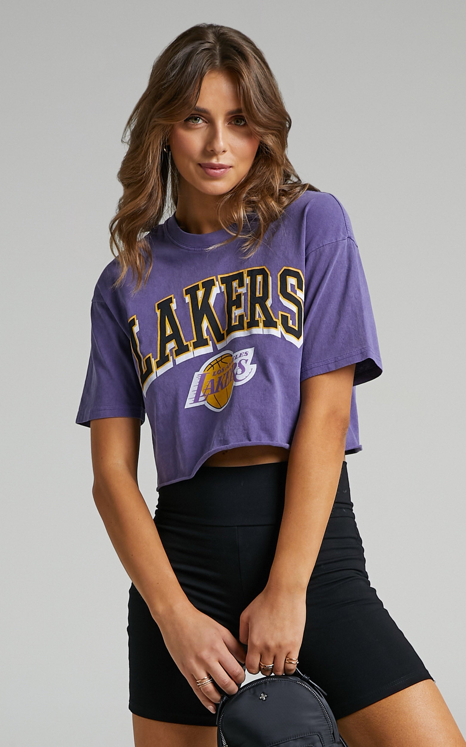 MITCHELL & NESS - CHOP vintage LA LAKERS LOGO TEE in FADED Purple