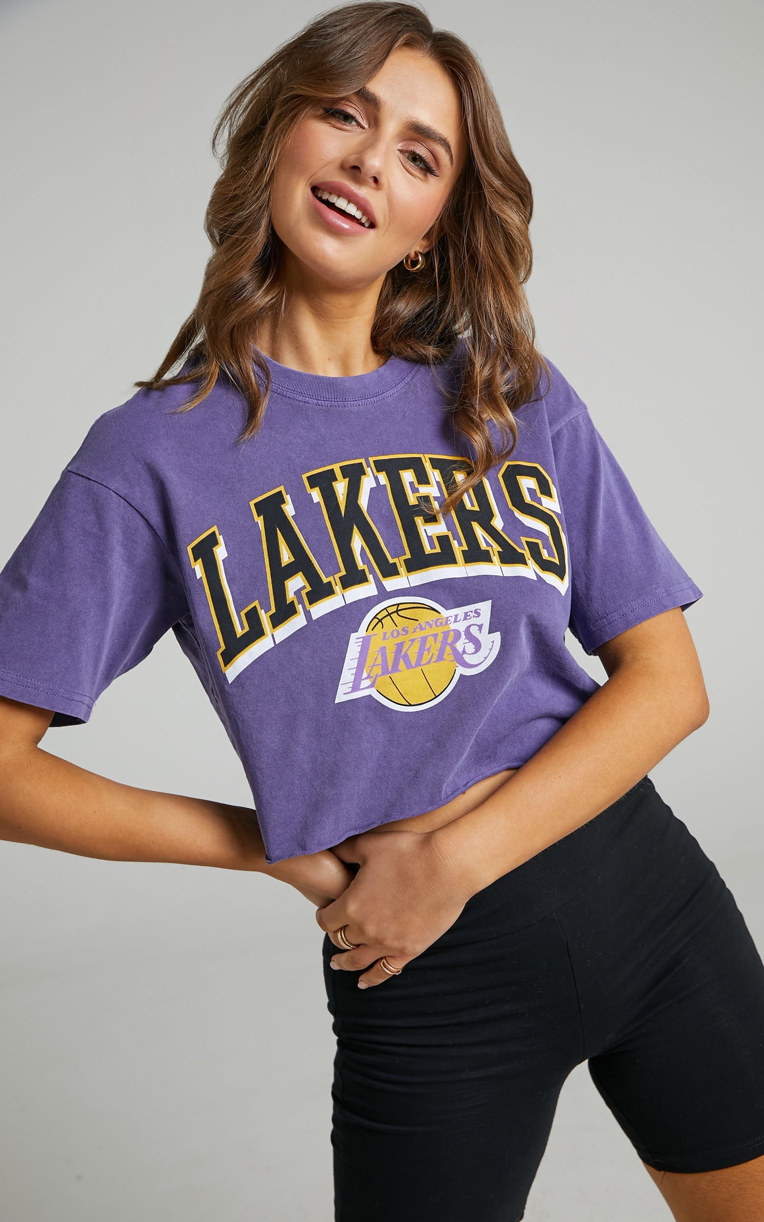 MITCHELL & NESS - CHOP vintage LA LAKERS LOGO TEE in FADED Purple