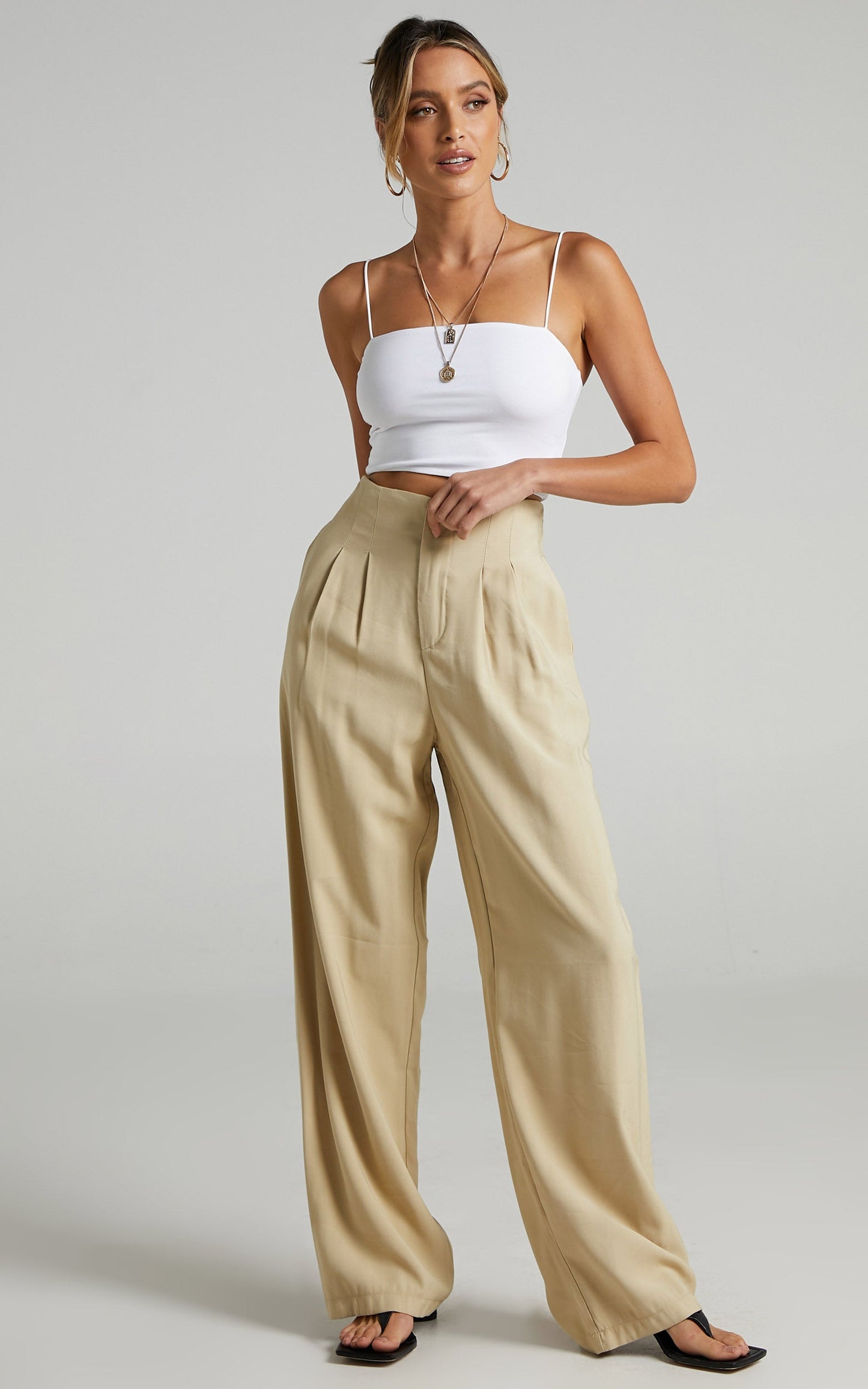 Modern Gal Top In White