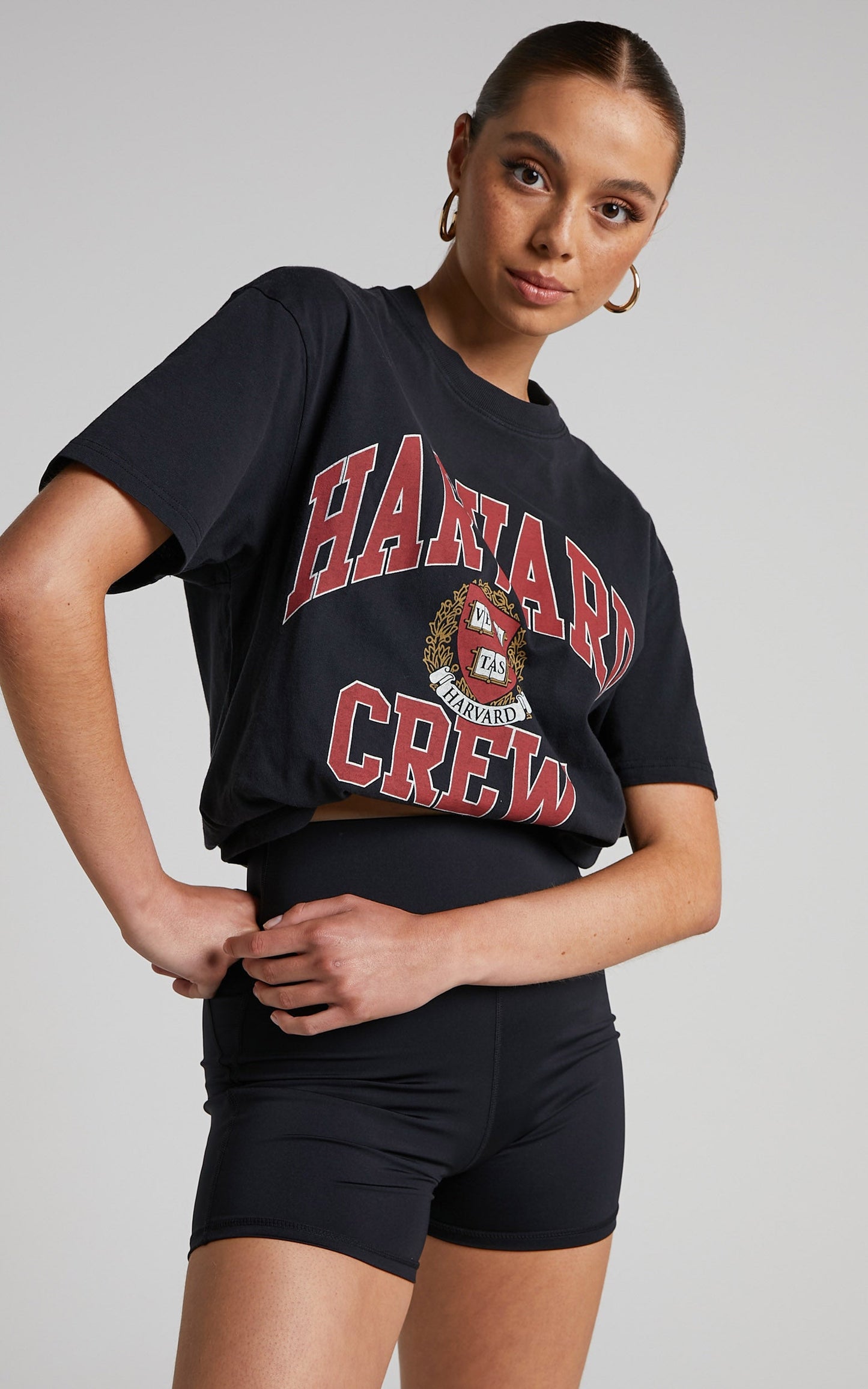 NCAA - Harvard University Vintage Arch Tee in Faded Black