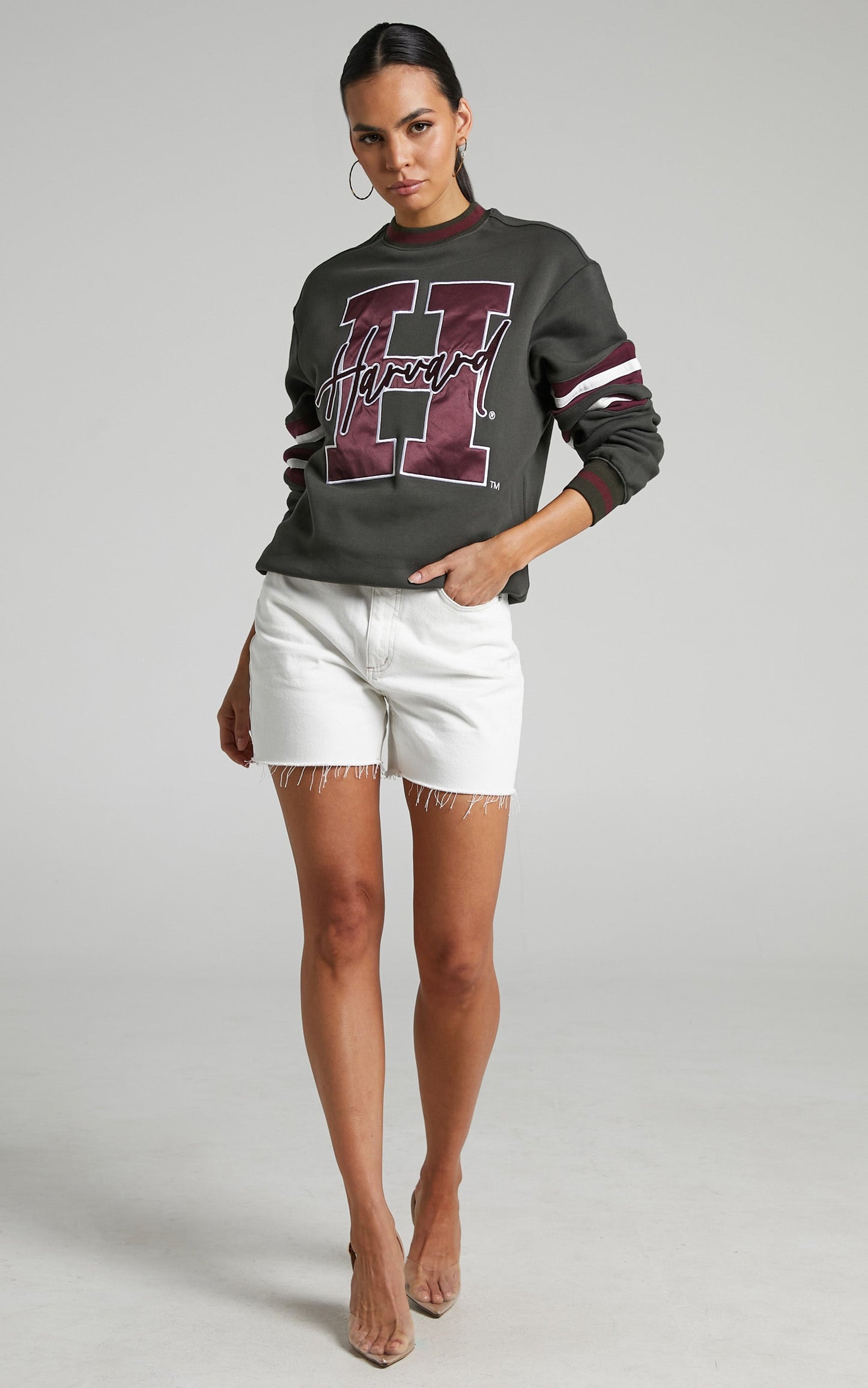 NCAA - LETTER MARK PANELLED CREW - Harvard University in Steel