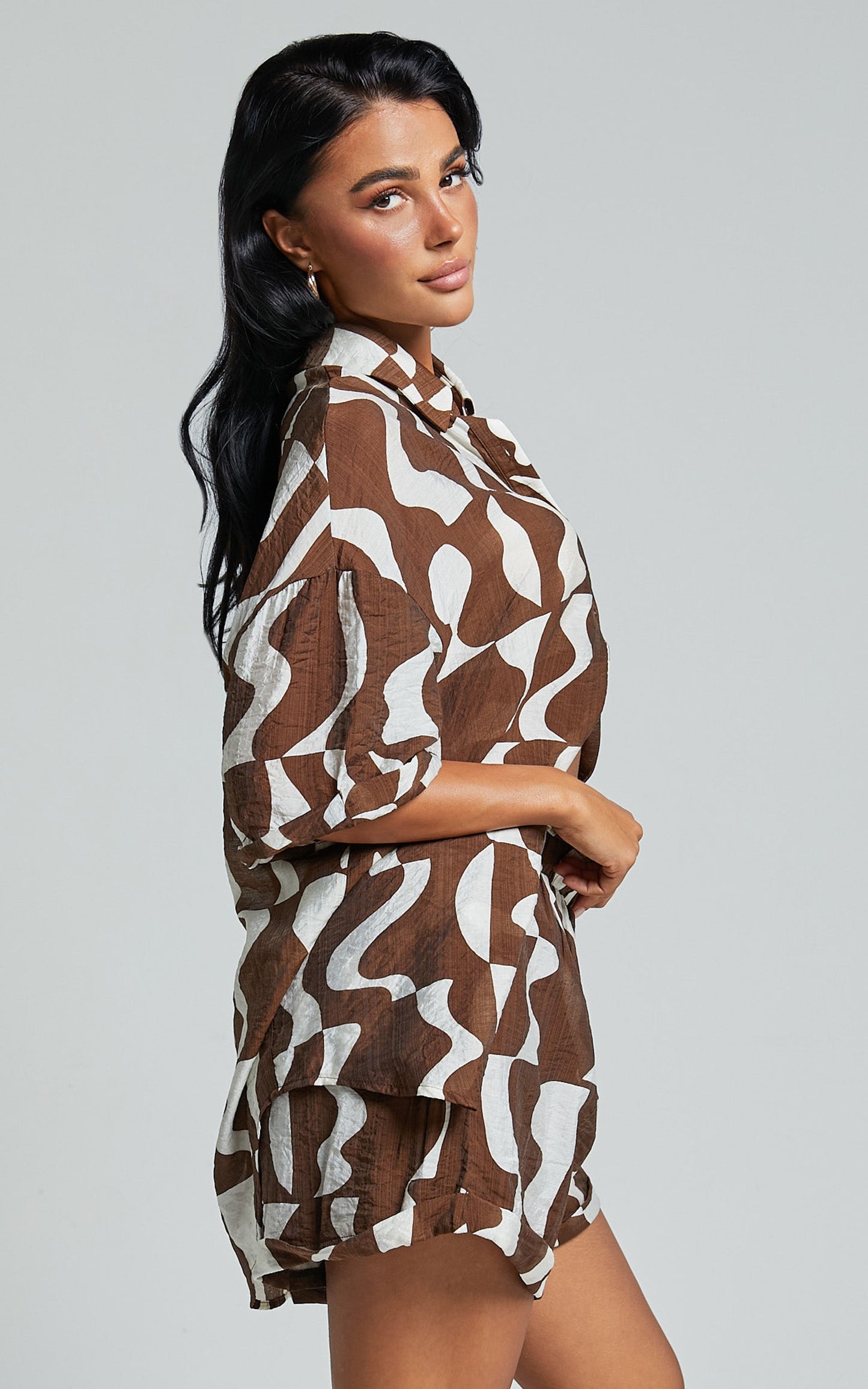 Nadiane Blouse - Collared Button Through Blouse in Chocolate Mono Wave
