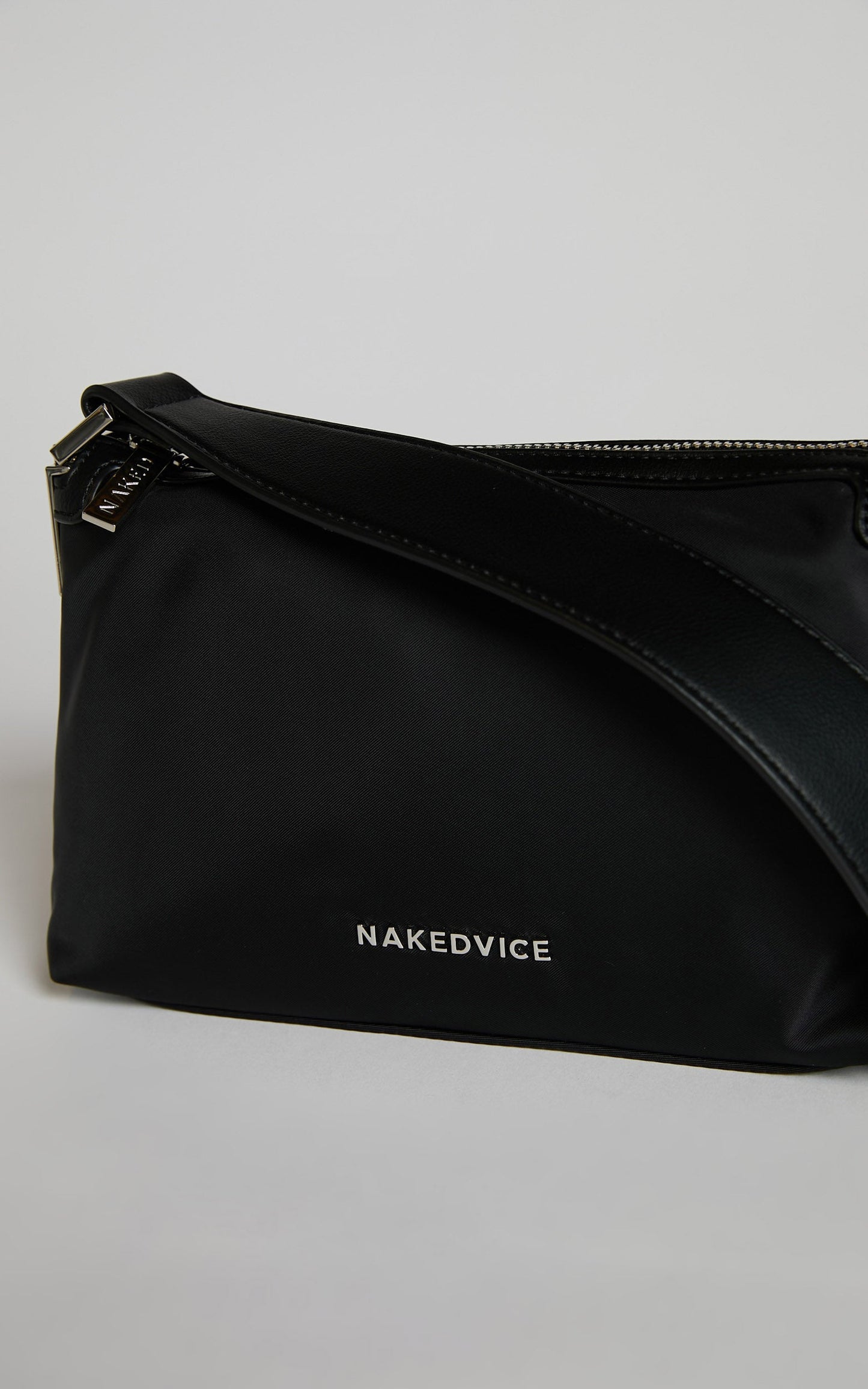 Nakedvice - The Cynthia in Black / Silver