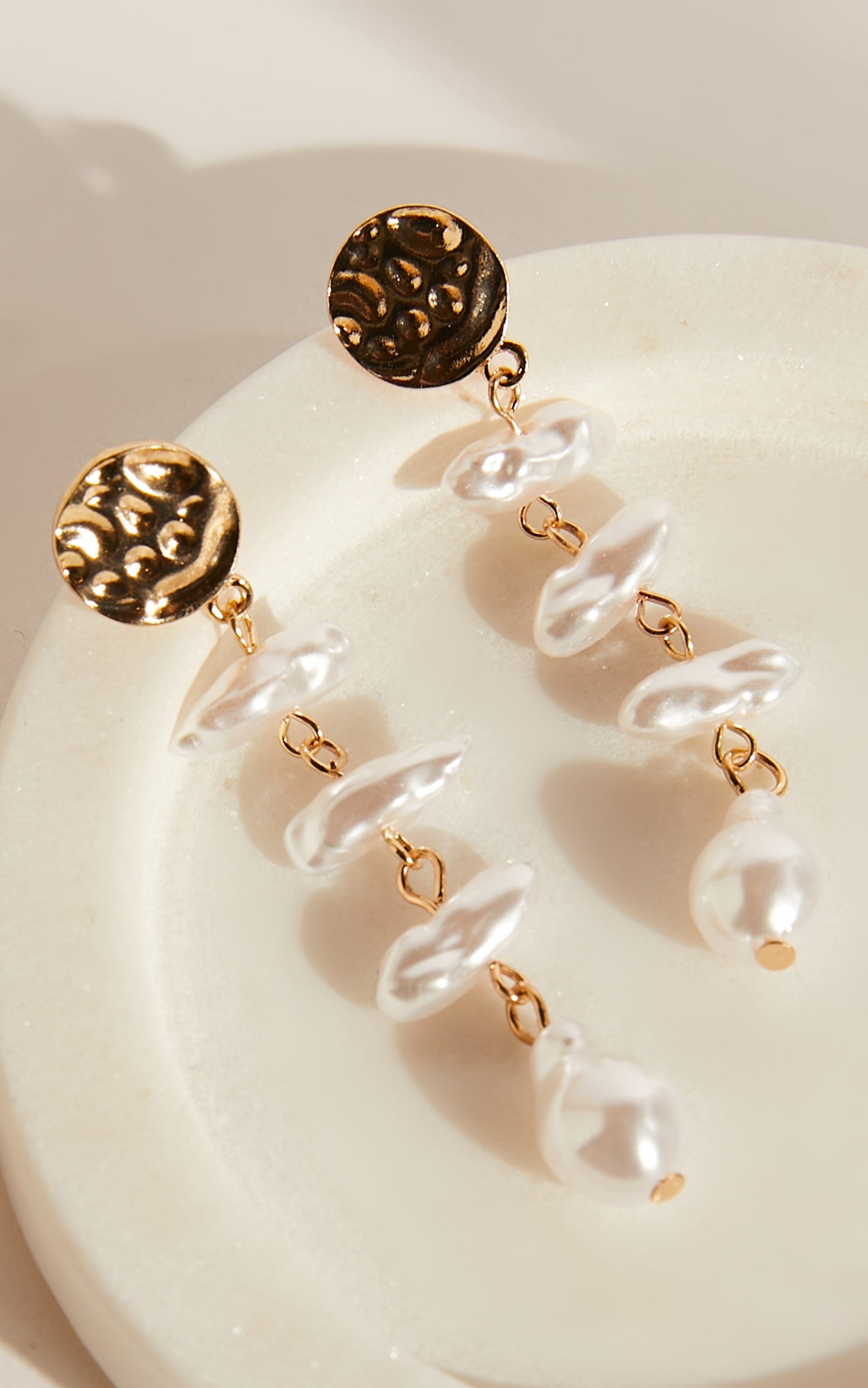 Narrie Earrings - Pearl Drop Earrings in Gold
