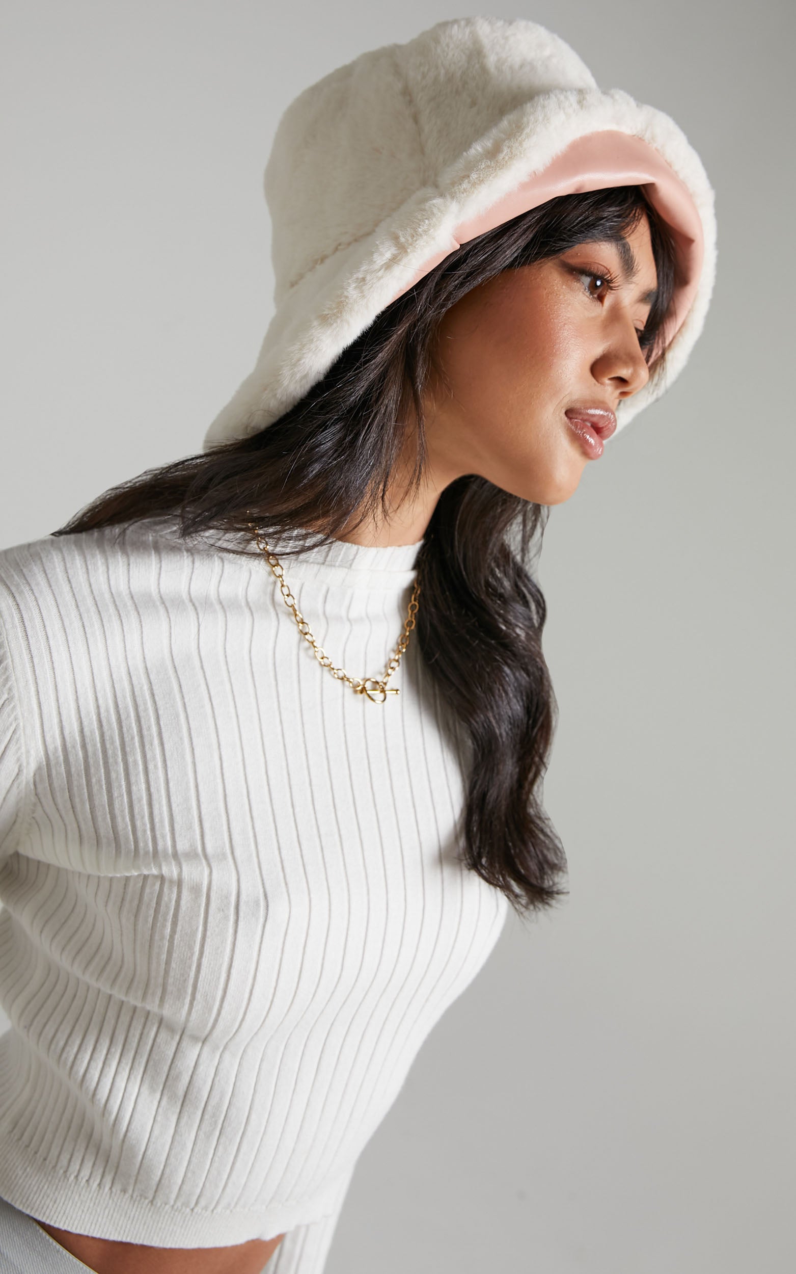 Nelcy Bucket Hat in Pink
