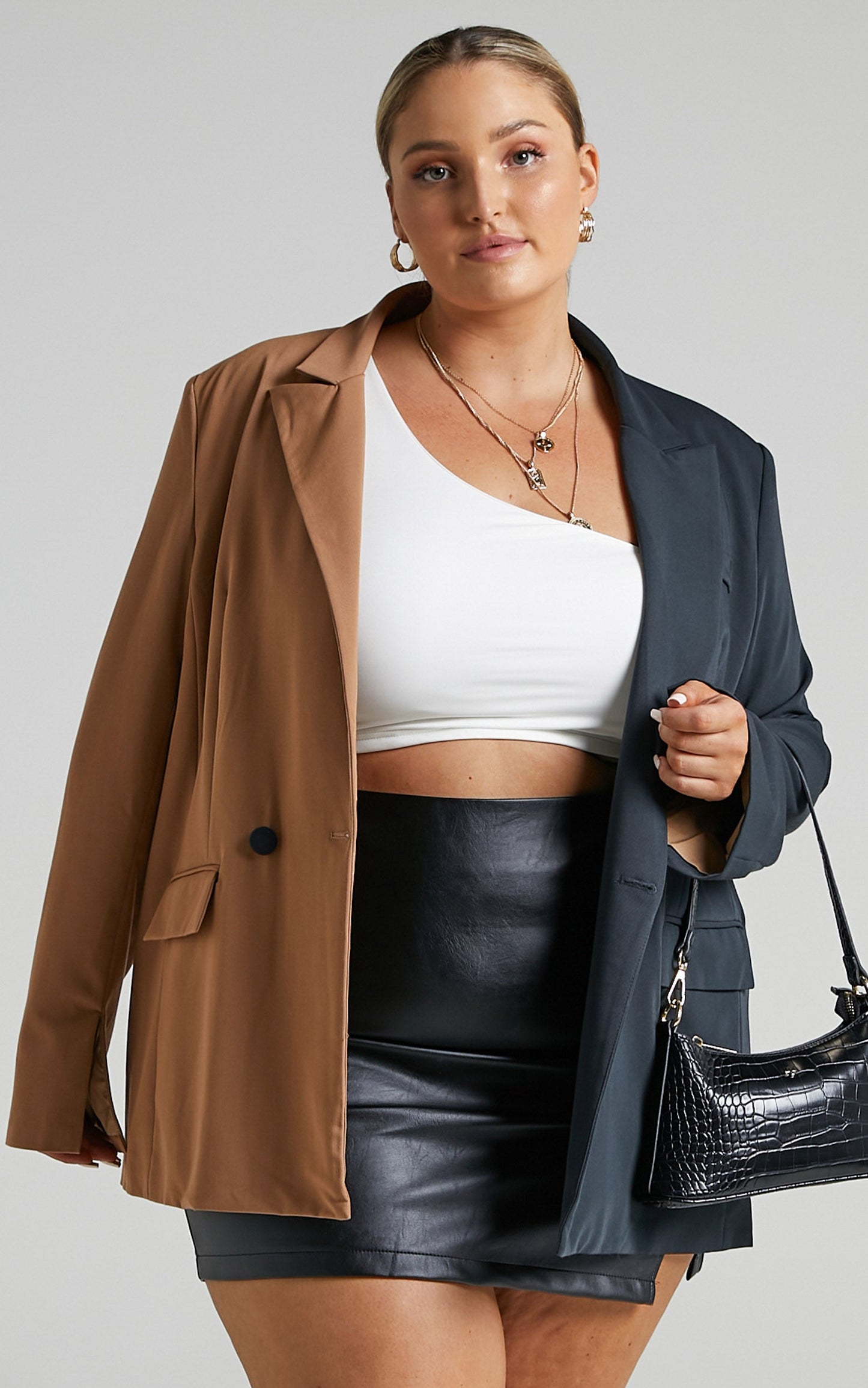 Nepena Blazer in Camel and Navy