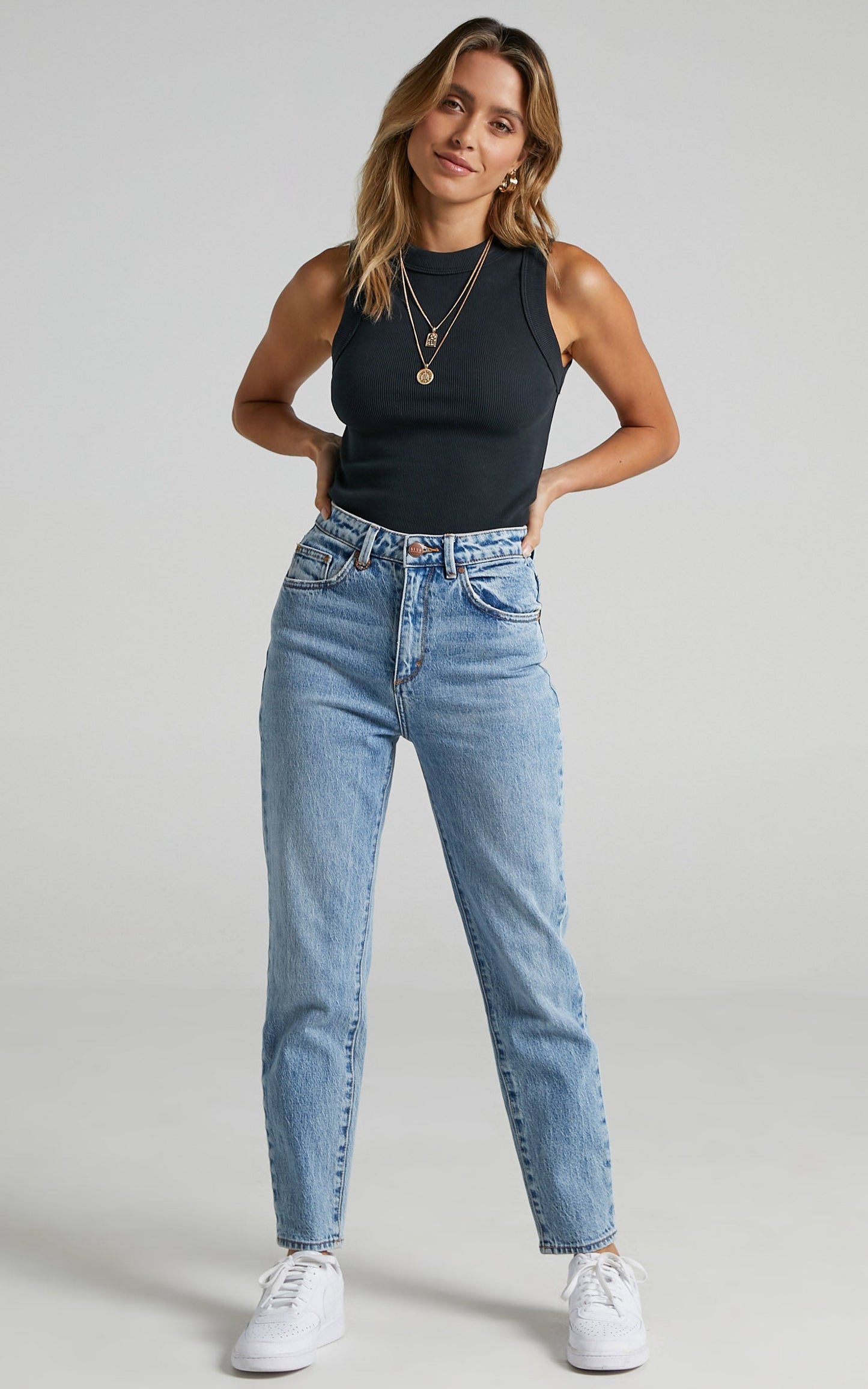 Neuw - Jonesy Singlet in Black