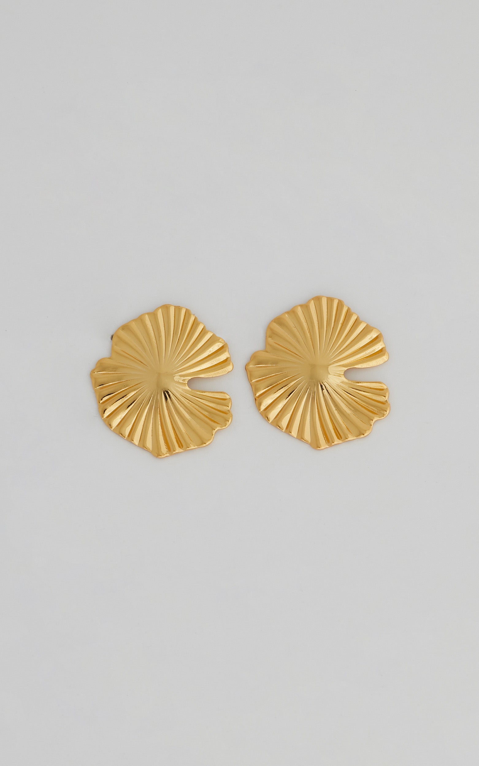 Nevada Earrings in Gold