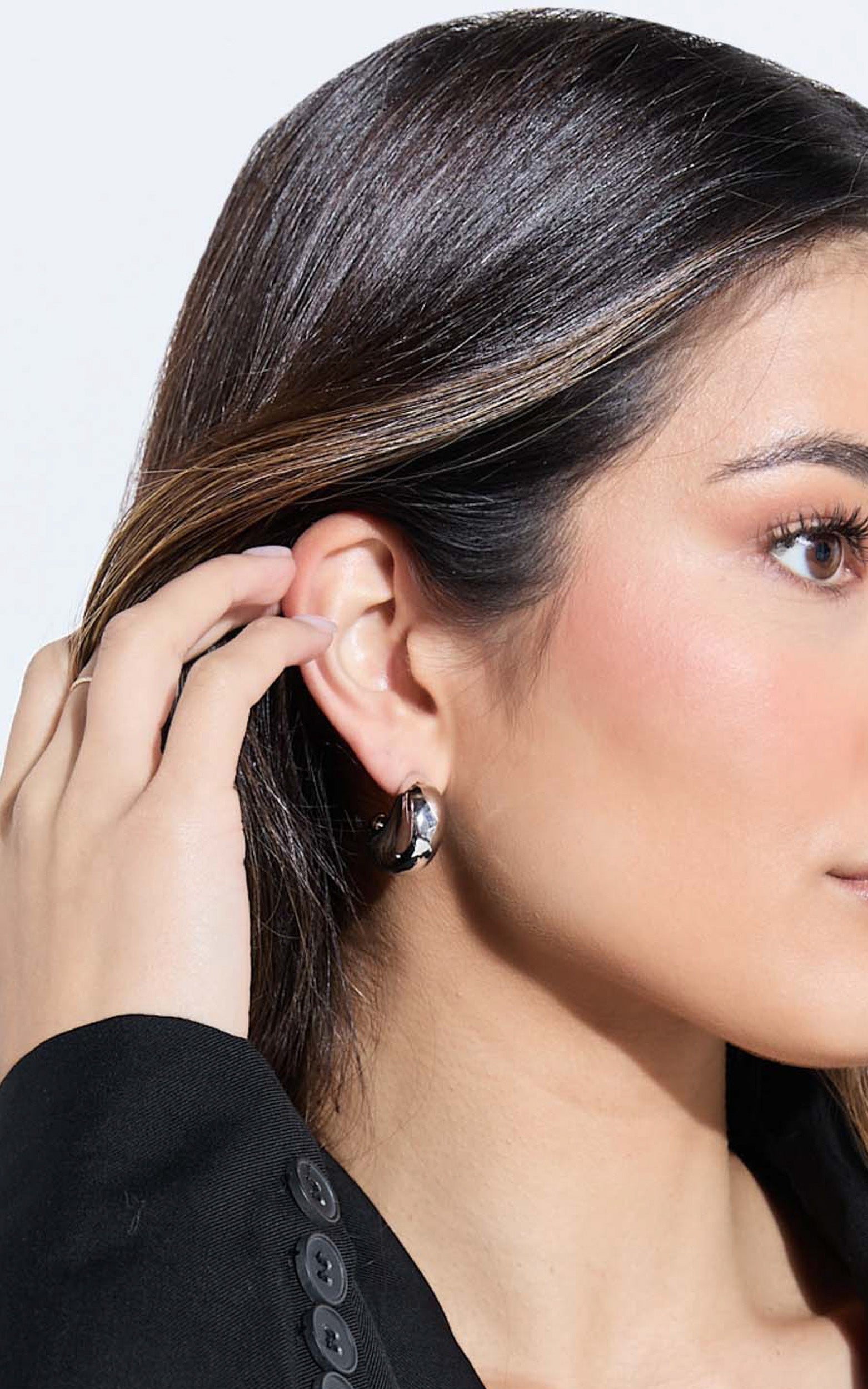 Nicole Teardrop Earrings in Silver