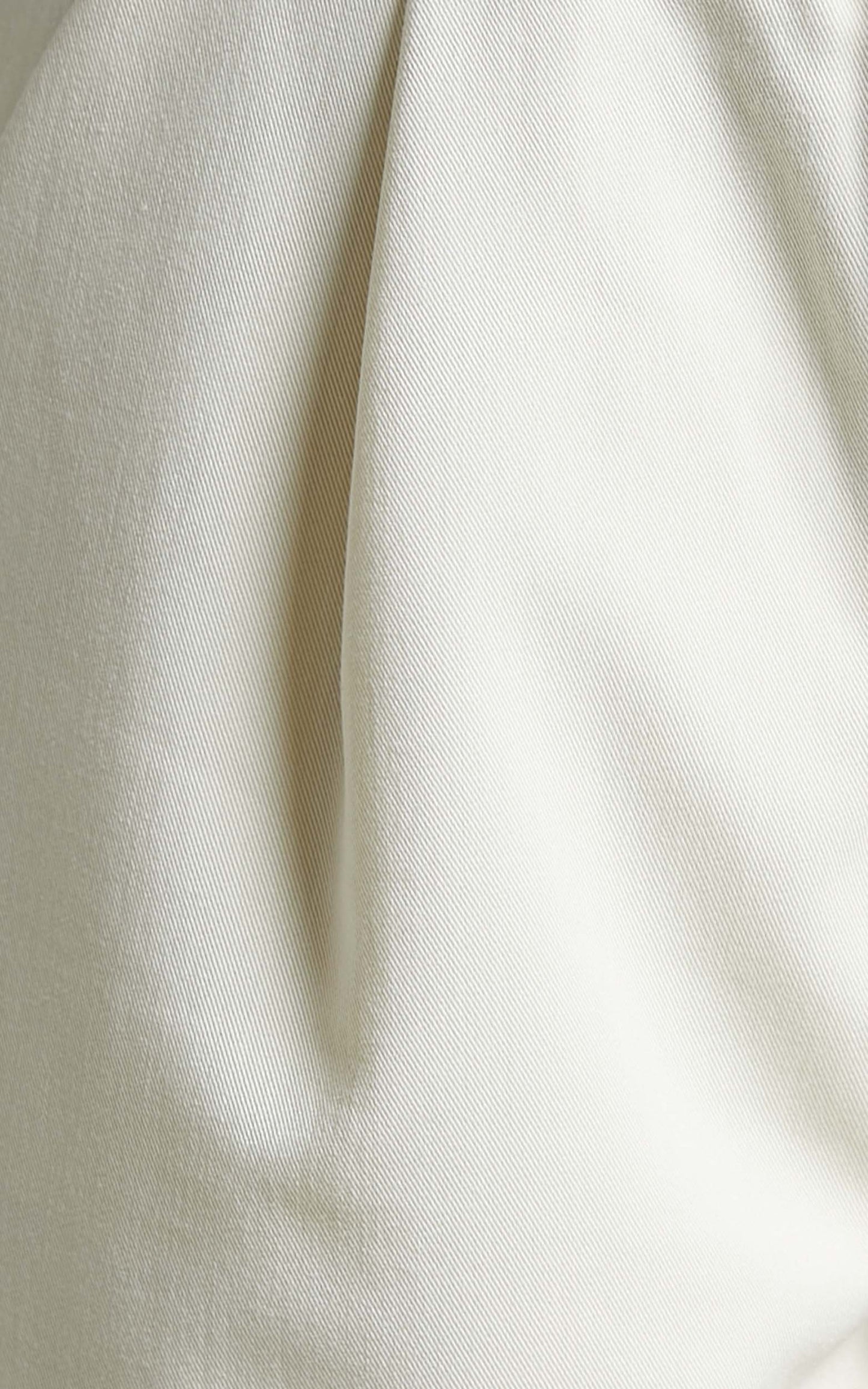 Nova Tailored Shorts in Cream