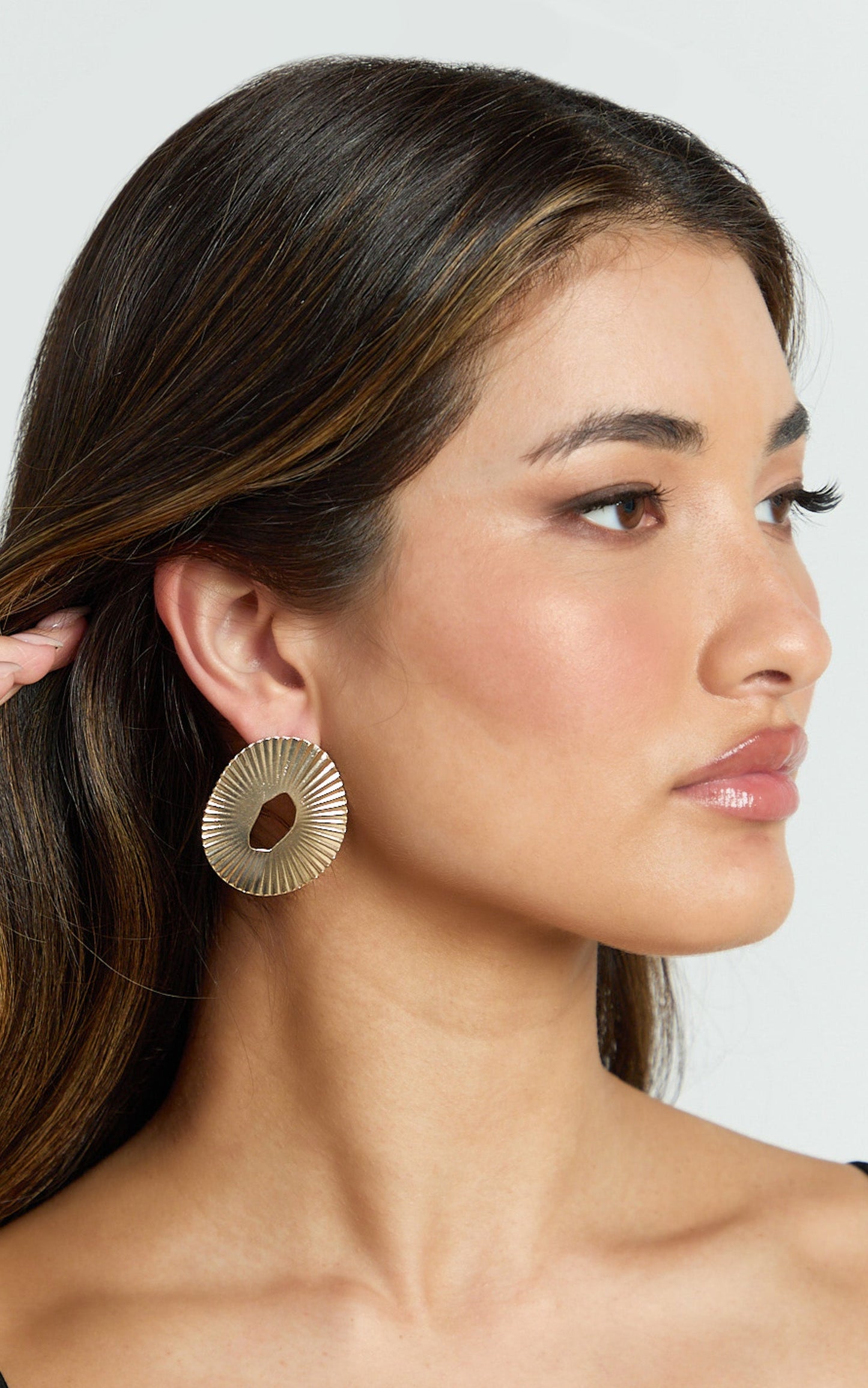 Nova Textured Oval Earrings in Gold