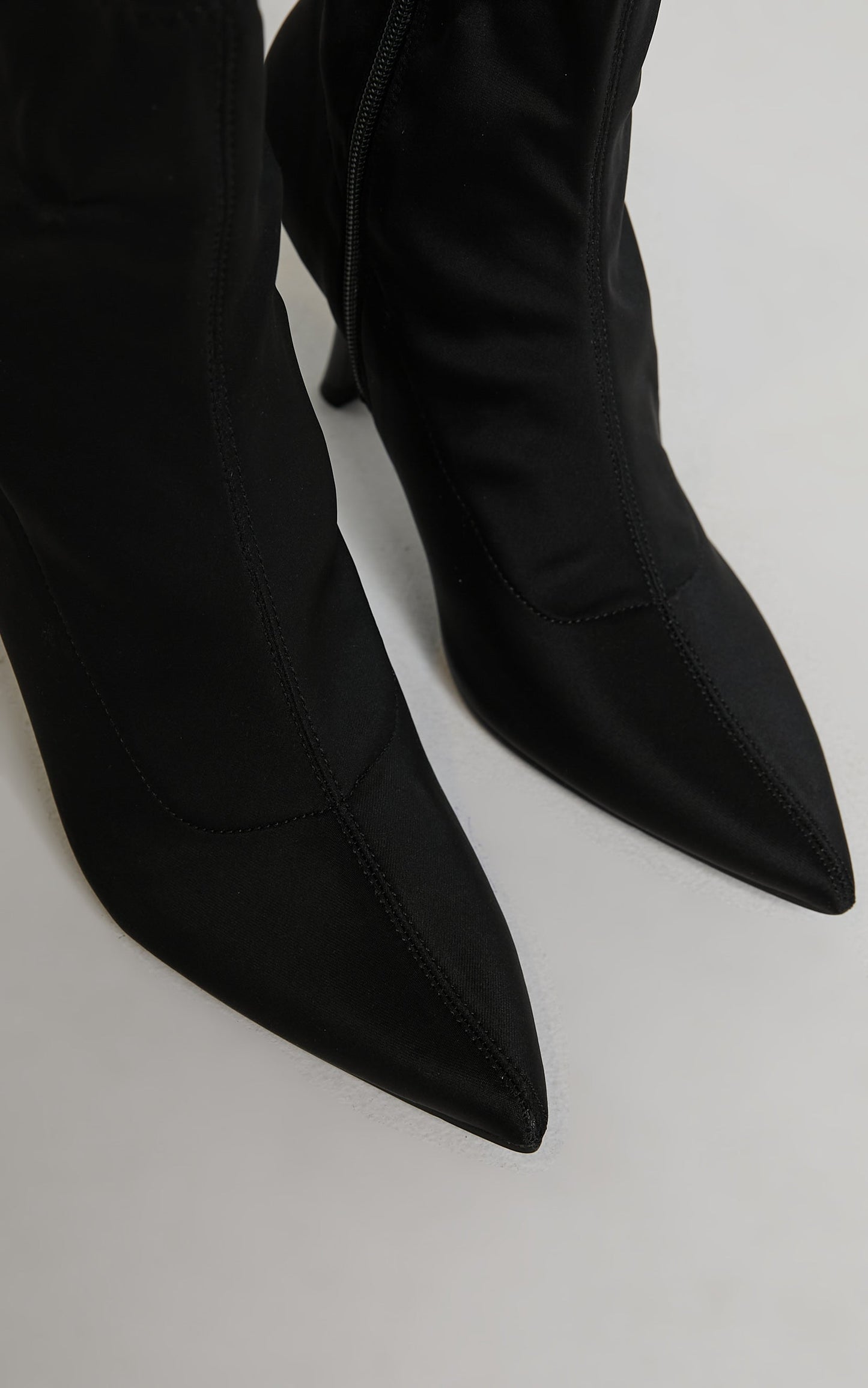 Novo - Kallia Boots in Black