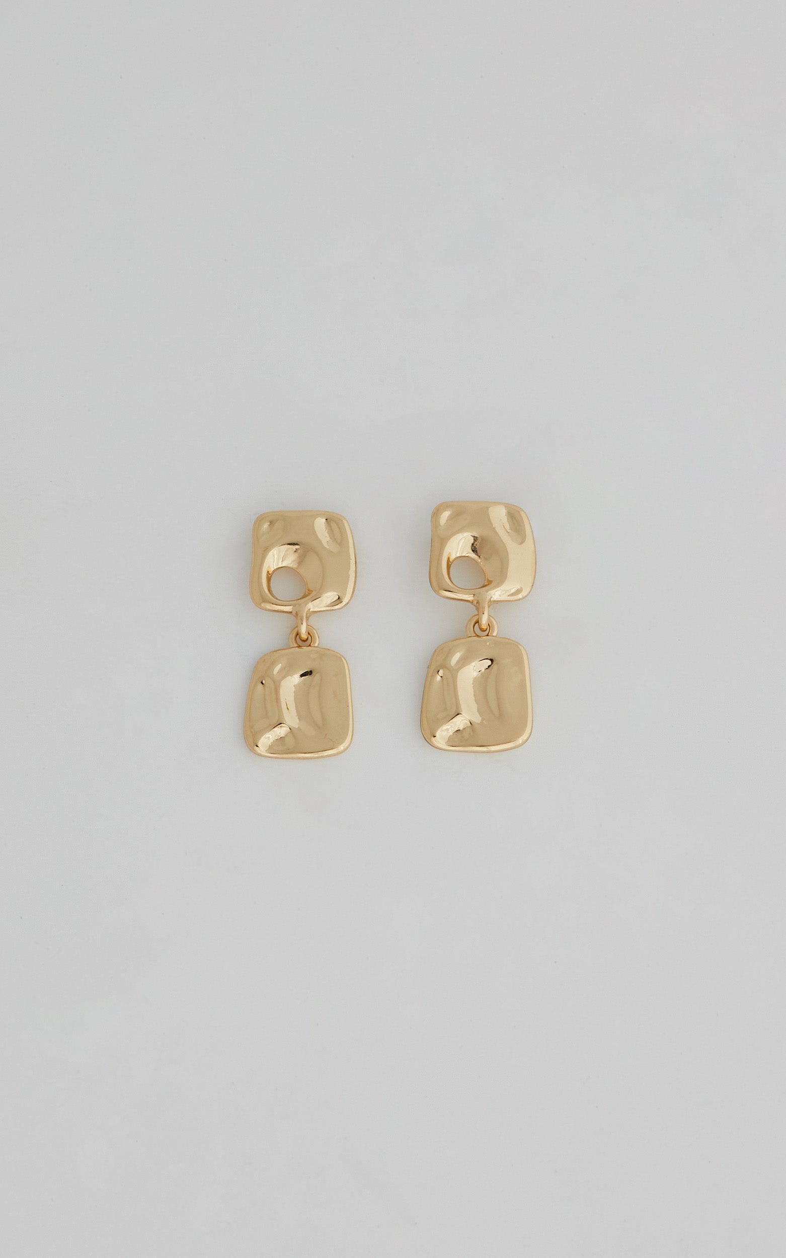 Nyx Drop Earrings in Gold