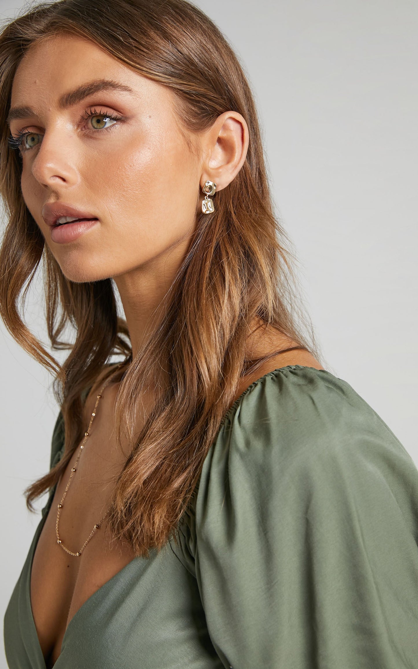 Nyx Drop Earrings in Gold