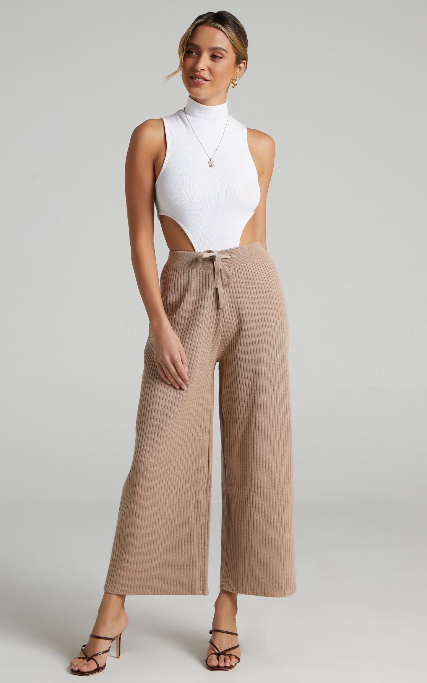 Orlando Pants - Mid Waisted Knit Pants in Mocha