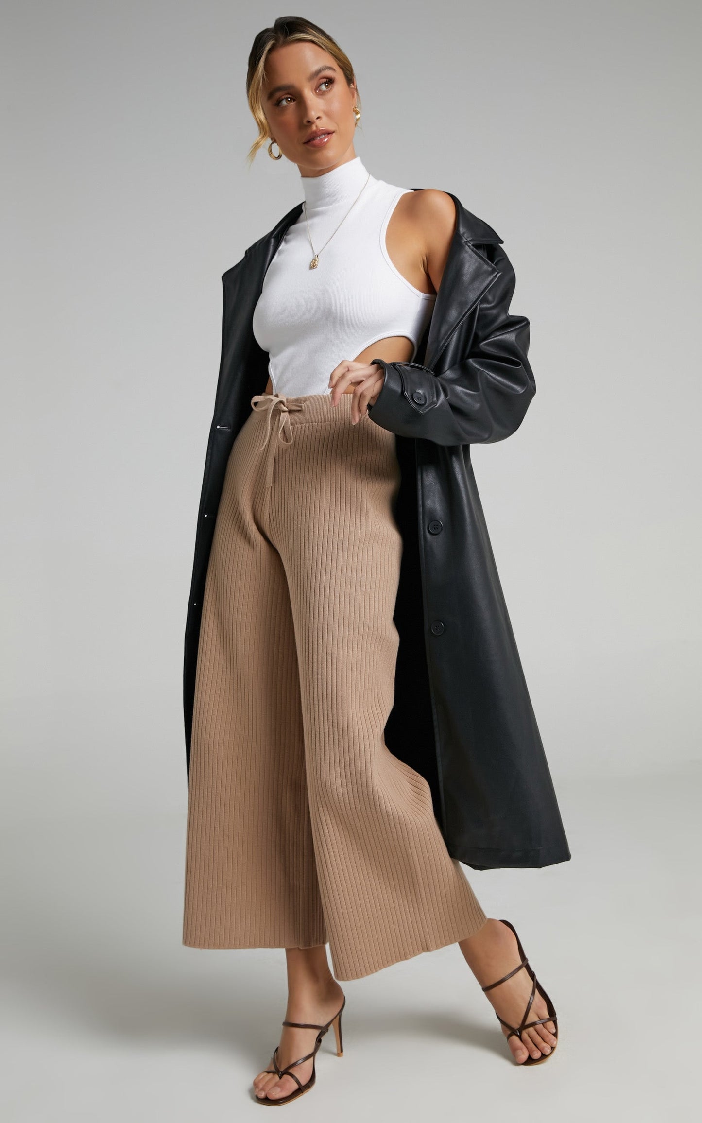 Orlando Pants - Mid Waisted Knit Pants in Mocha