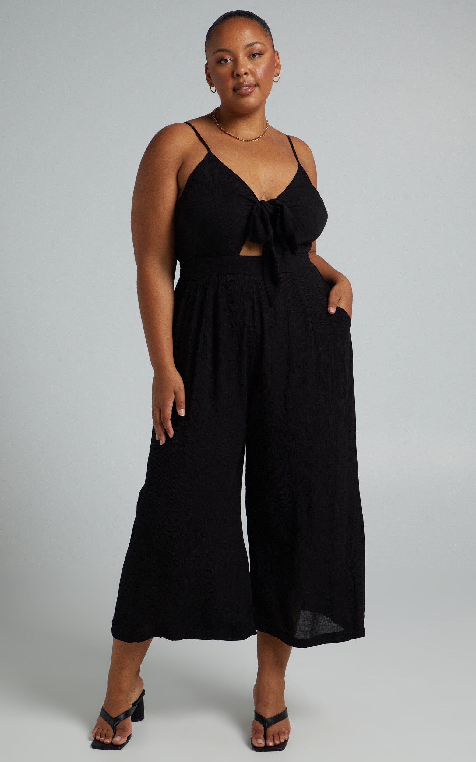Renewed Jumpsuit in Black Linen Look