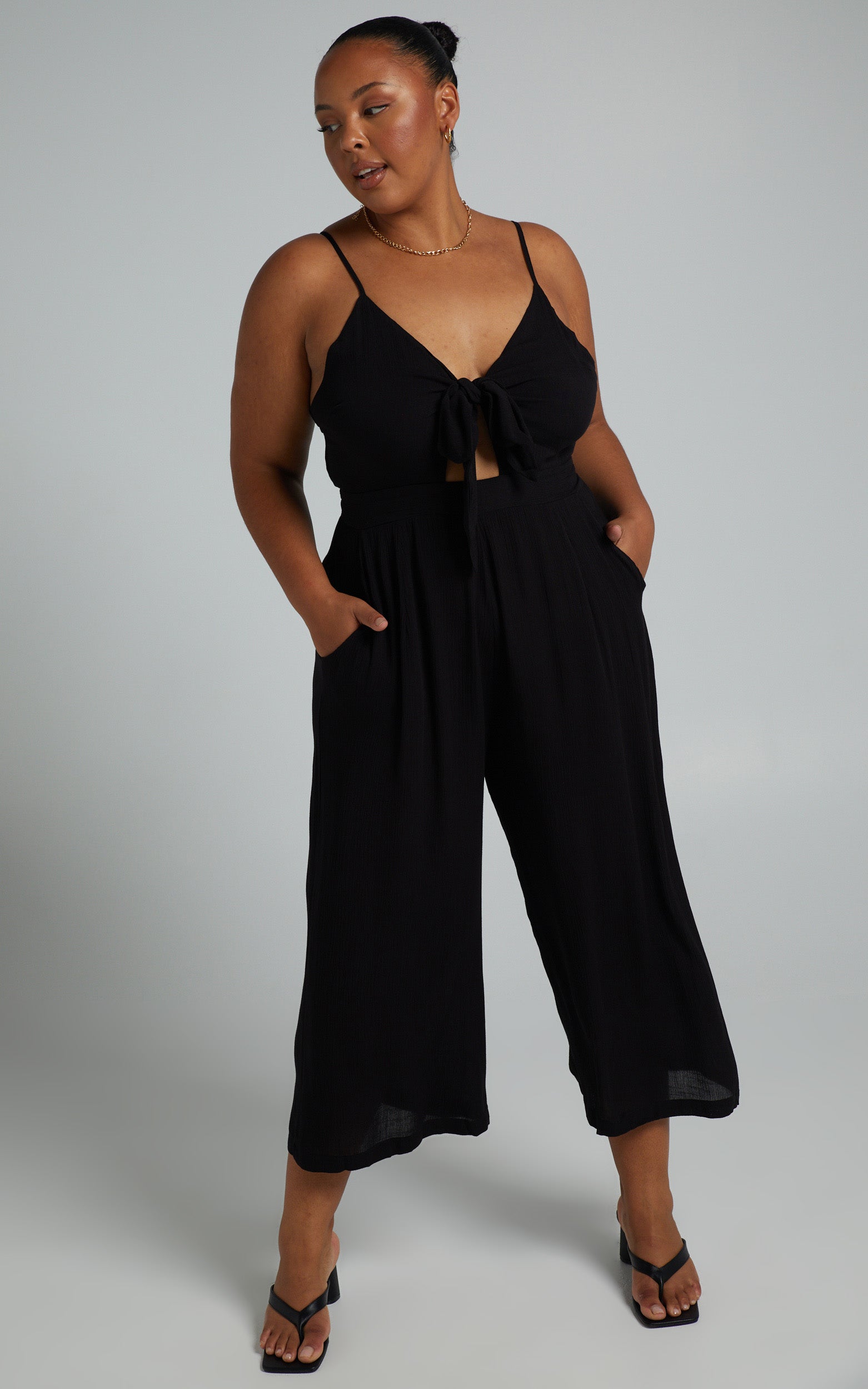 Renewed Jumpsuit in Black Linen Look
