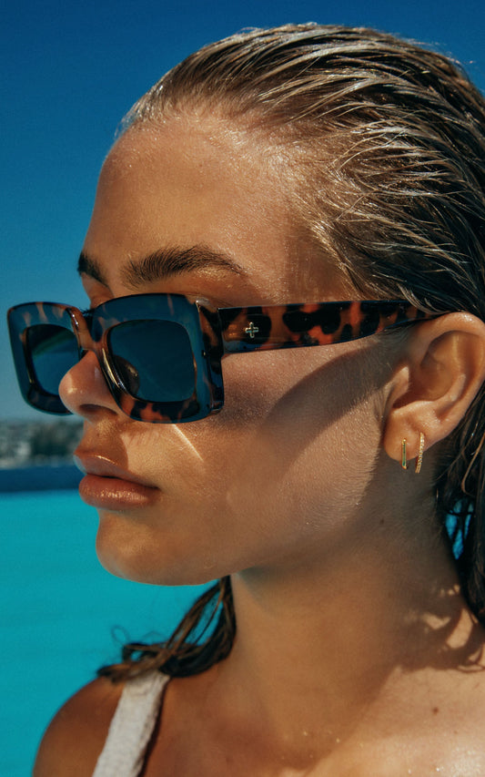 Peta and Jain - Blurred Sunglasses in Tort