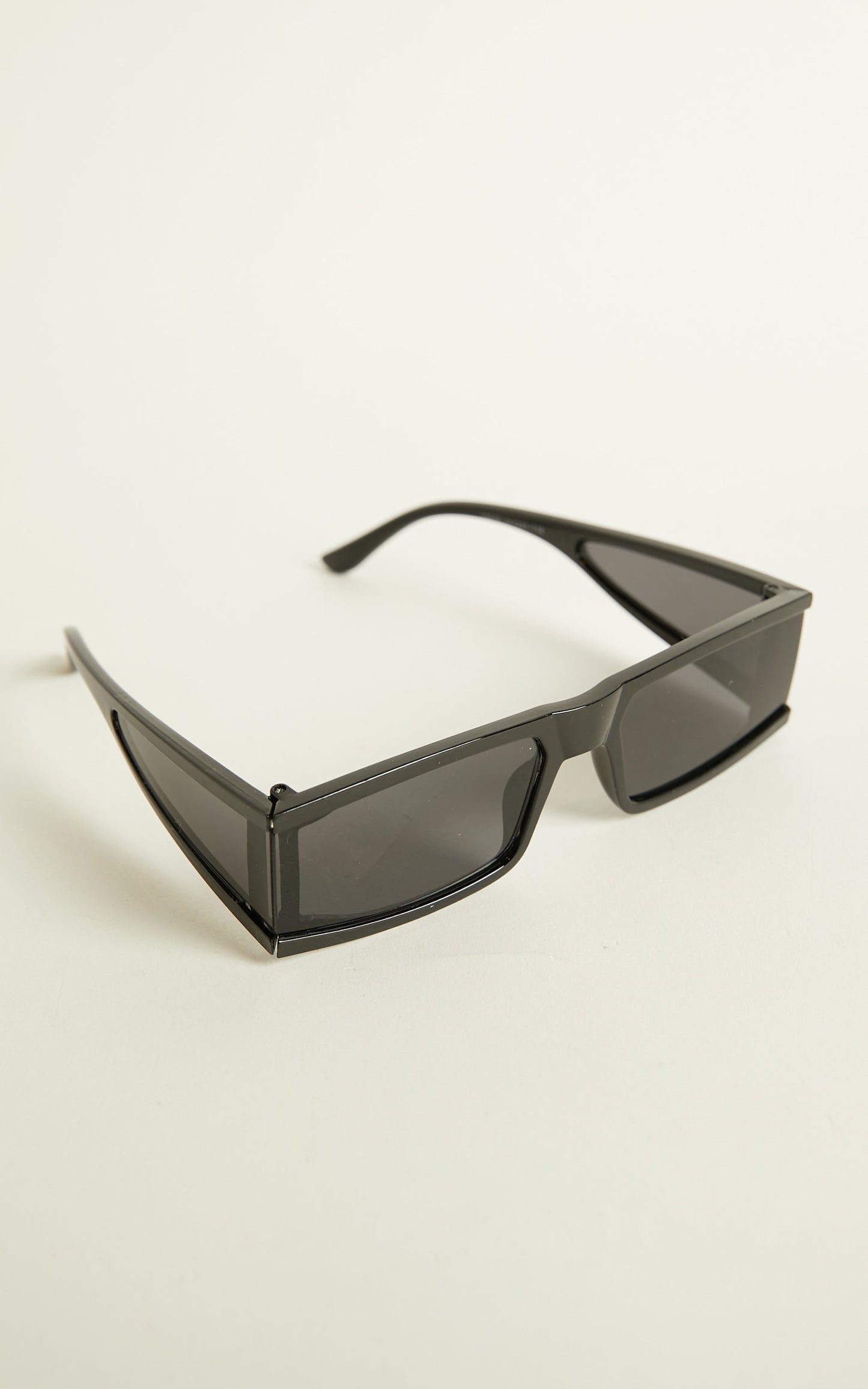 Pascal Thin Rectangle Sunglasses in Black