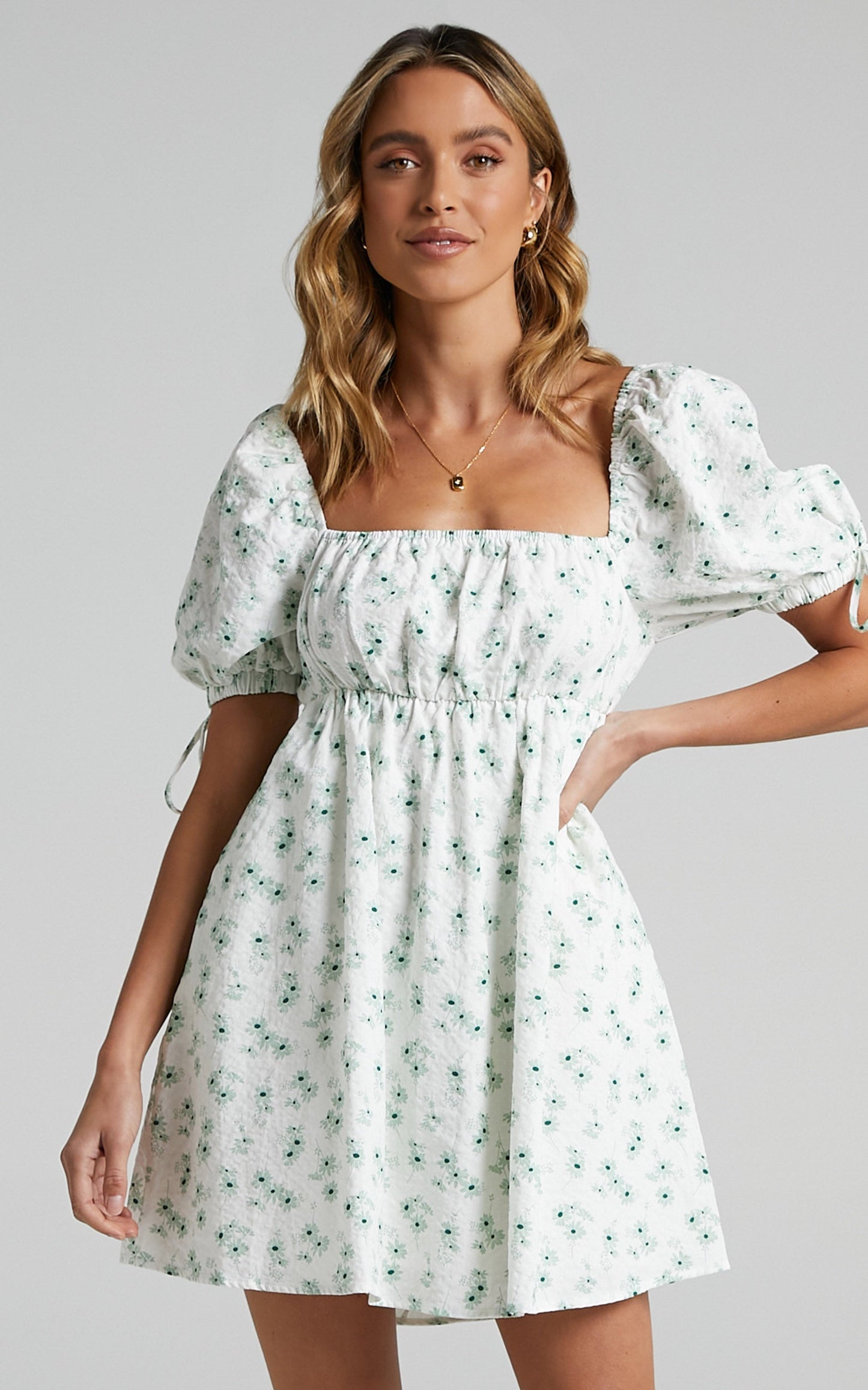 Peppi Dress in Sage Floral