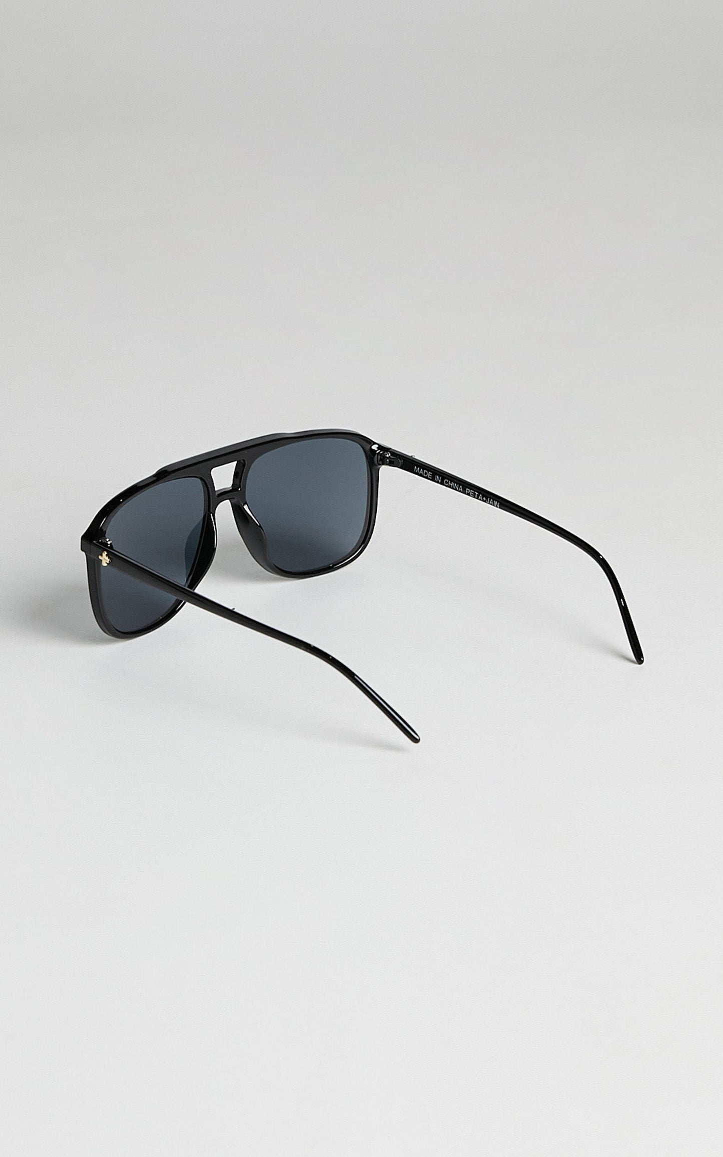 Peta And Jain - Elle Sunglasses in Black