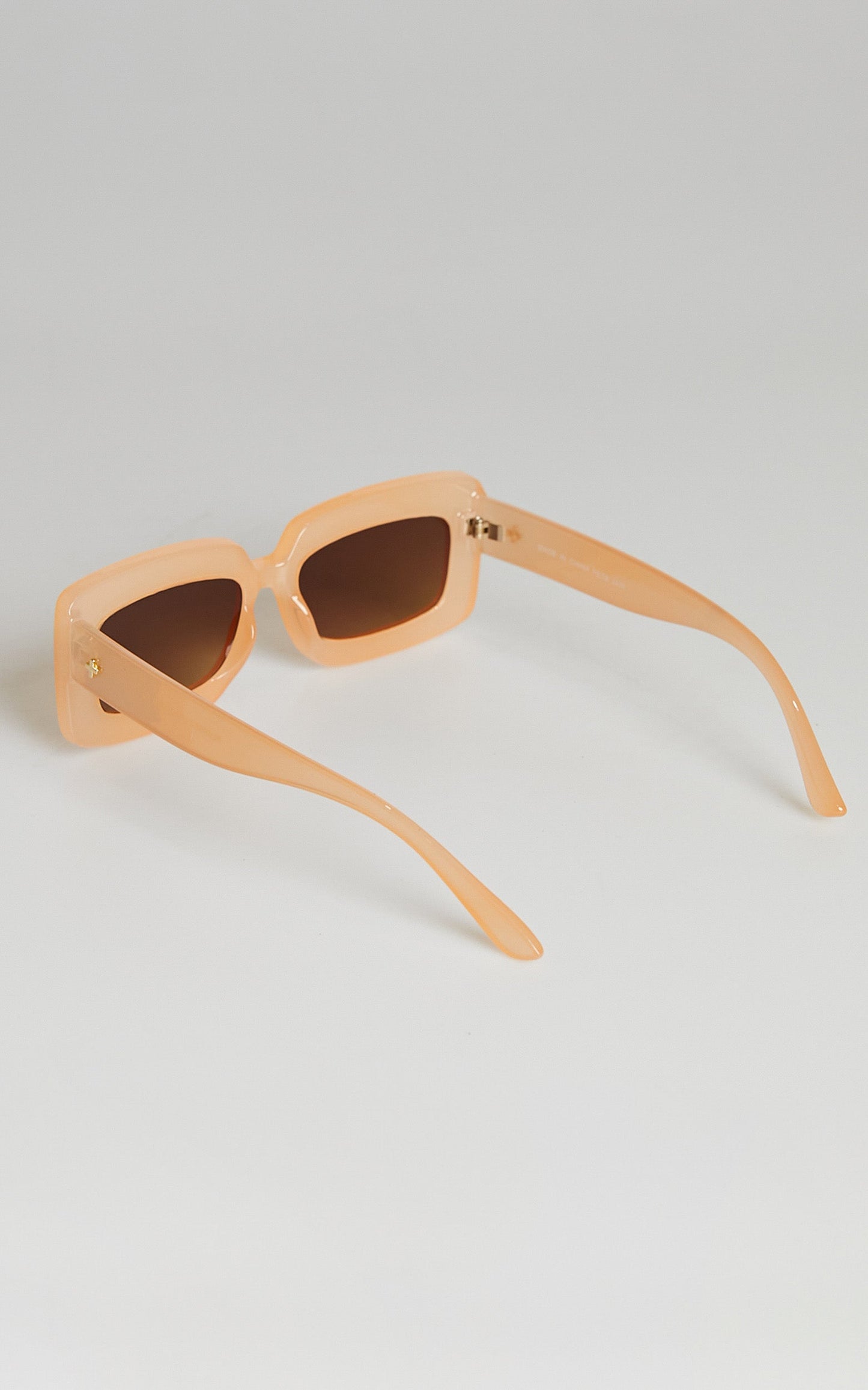 Peta and Jain - Blurred Sunglasses in Peach/Faded Brown