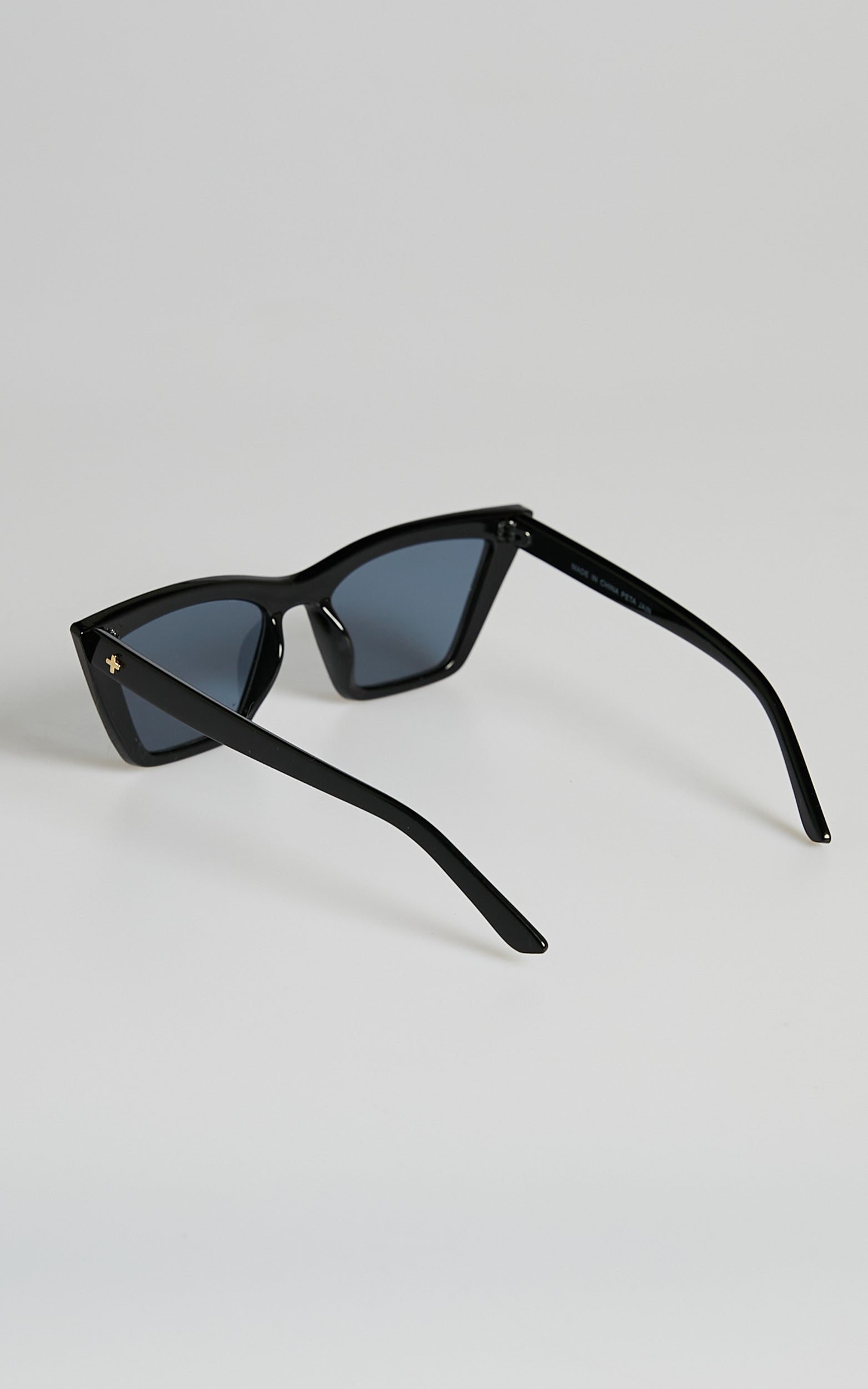 Peta and Jain - Bowie Sunglasses in Black