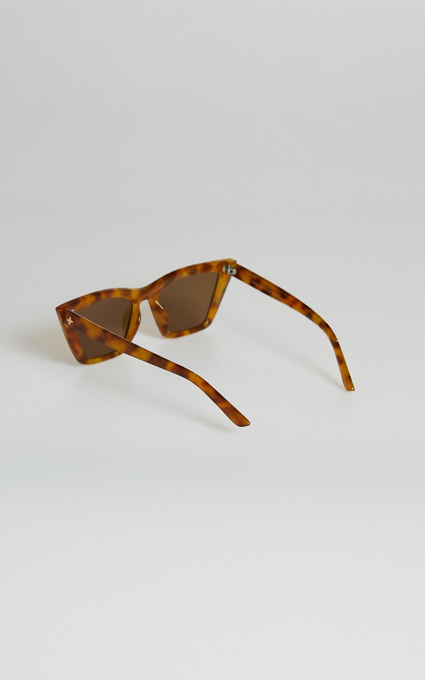 Peta and Jain - Bowie Sunglasses in Tort