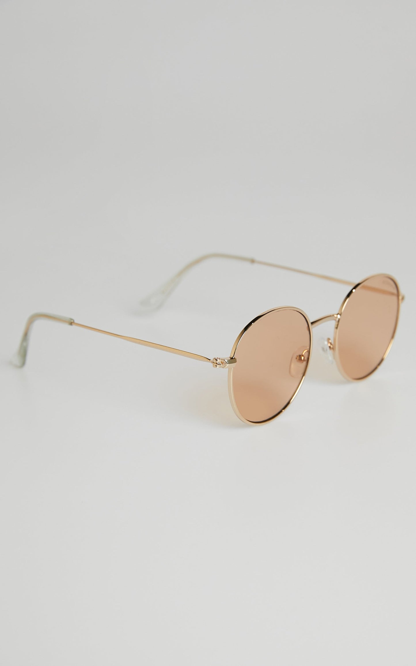 Peta and Jain - Molly Sunglasses in Peach