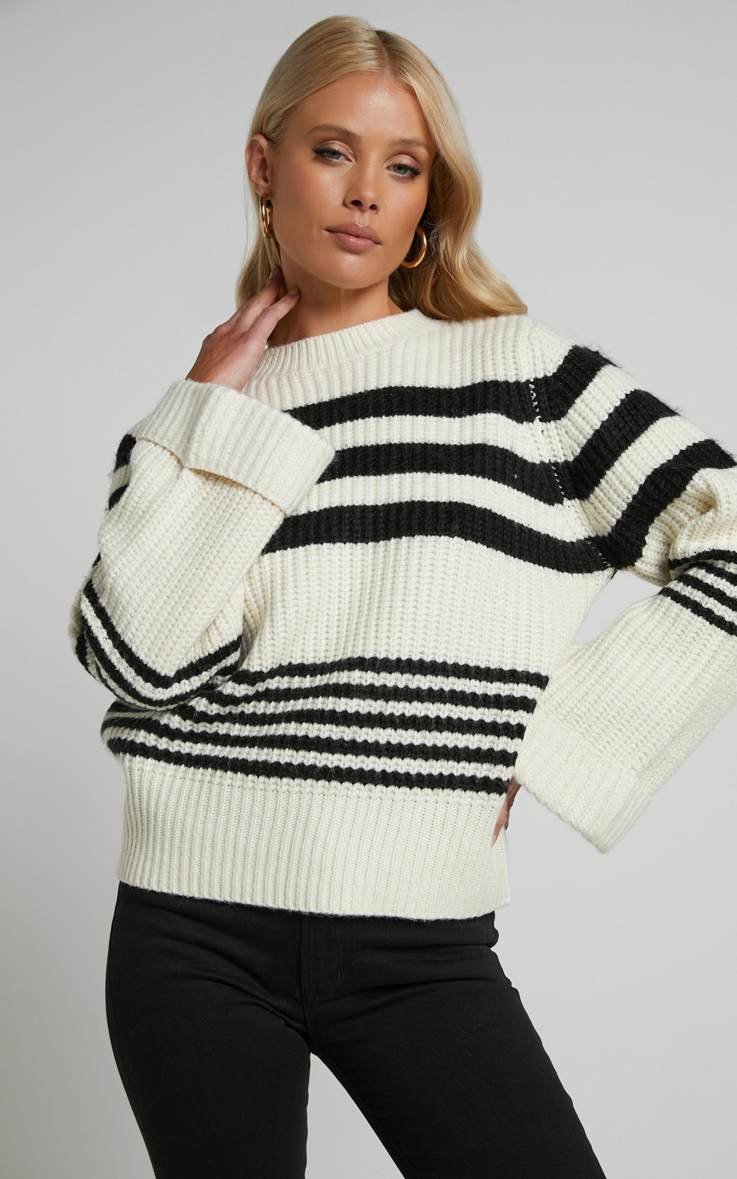 Pheney Sweater - Striped Crew Neck Knit Sweater in Cream and Black