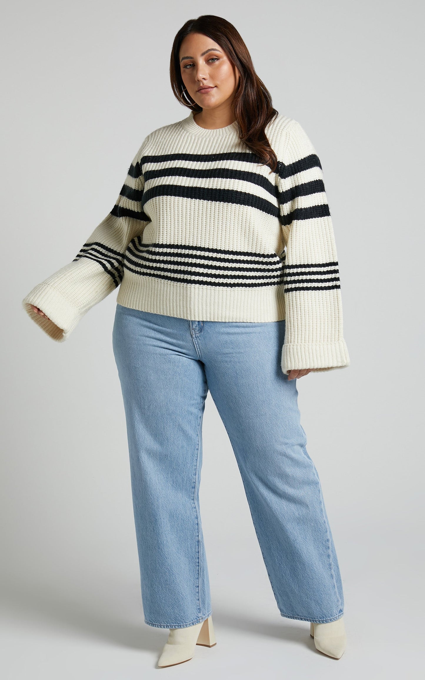 Pheney Sweater - Striped Crew Neck Knit Sweater in Cream and Black