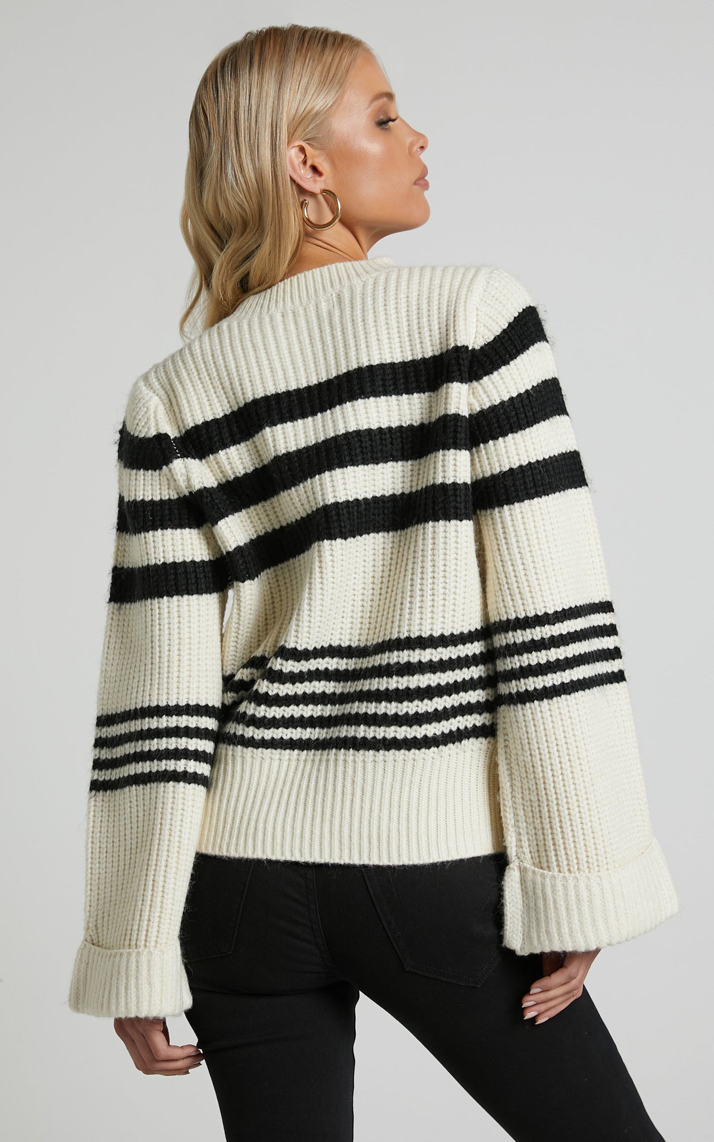 Pheney Sweater - Striped Crew Neck Knit Sweater in Cream and Black