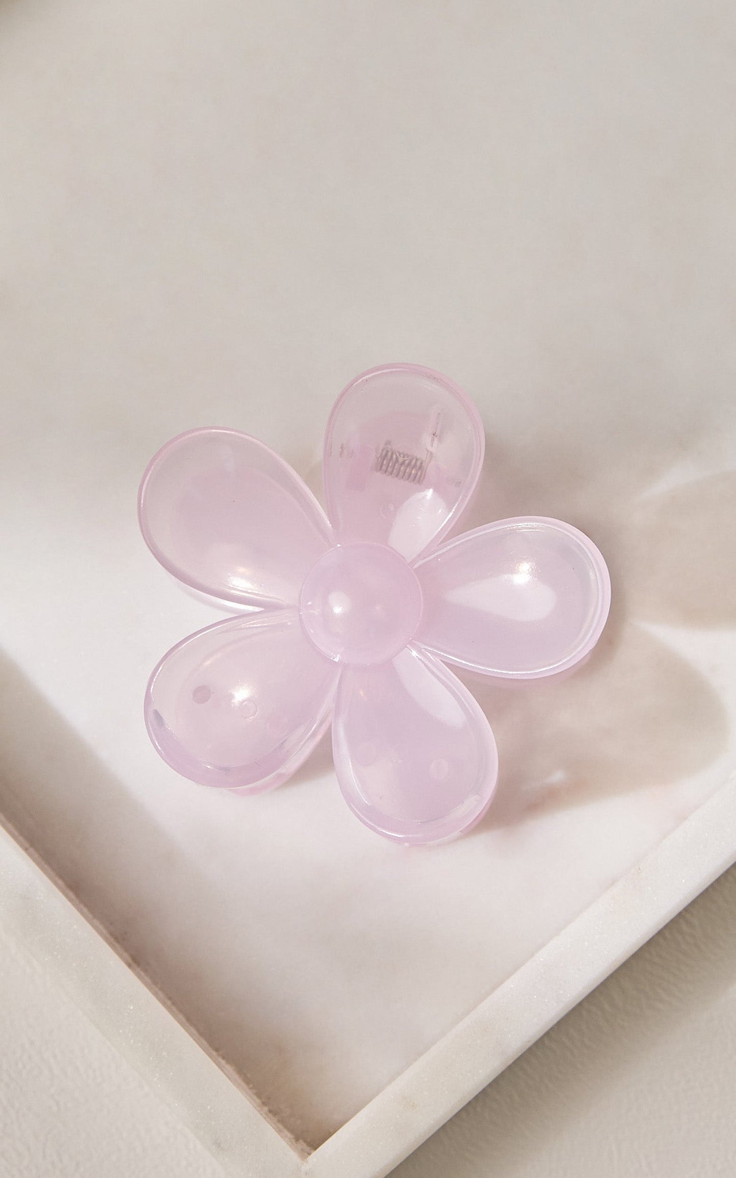 Pia Flower Hair Clip in Lilac