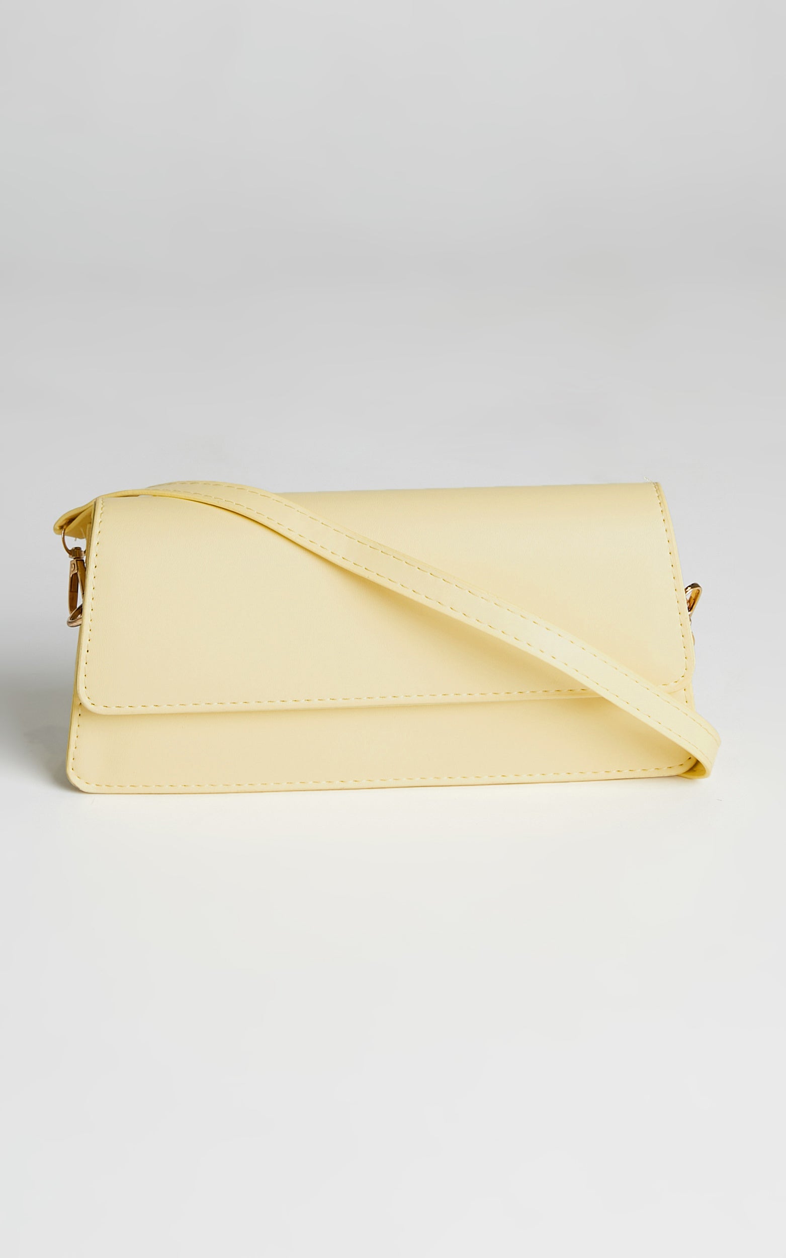 Pip Crossbody Bag in Pastel Yellow