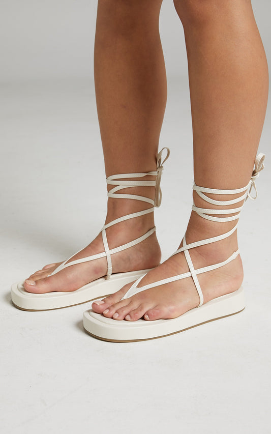 Public Desire - Beach Babe Sandals in Ecru