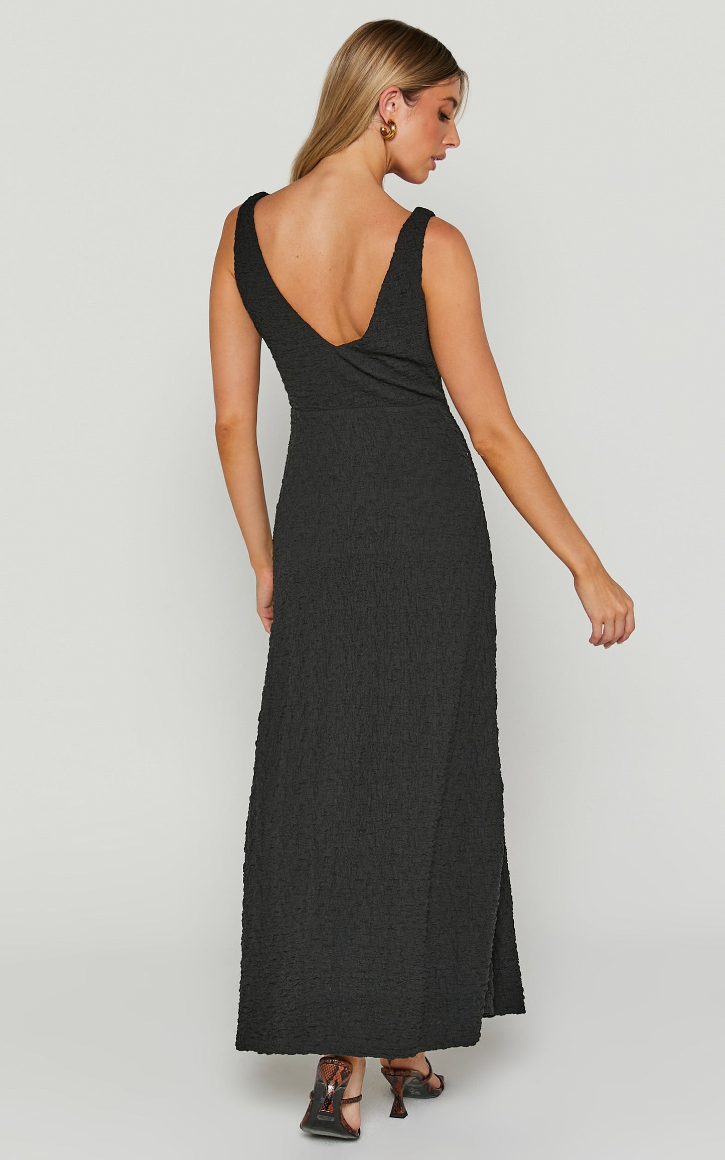 Quinne Midi Dress - V Neck A Line Dress in Black