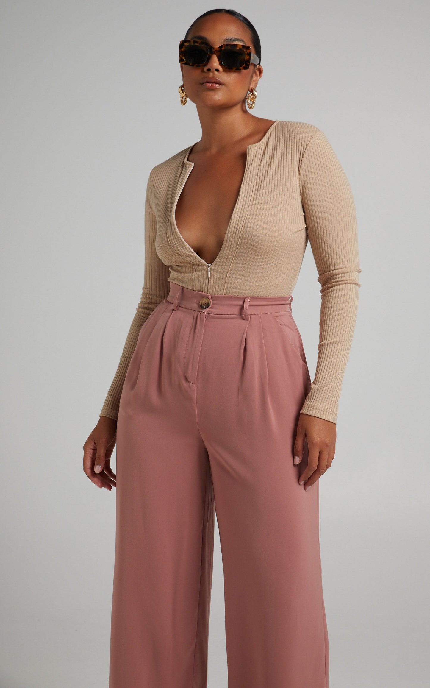 Zachy tailored pants in Taupe