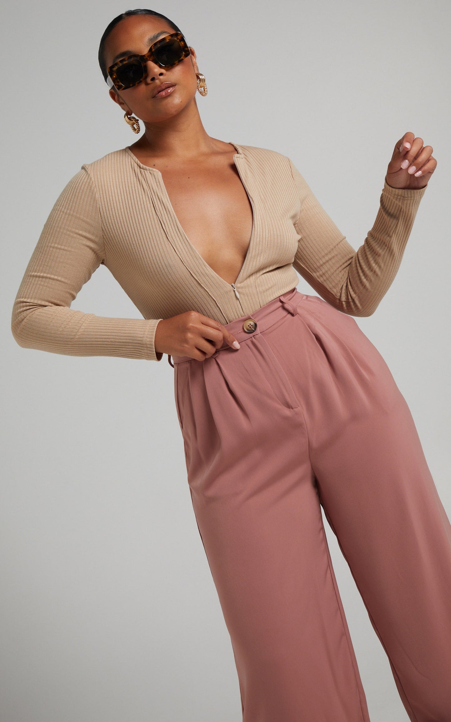 Zachy tailored pants in Taupe