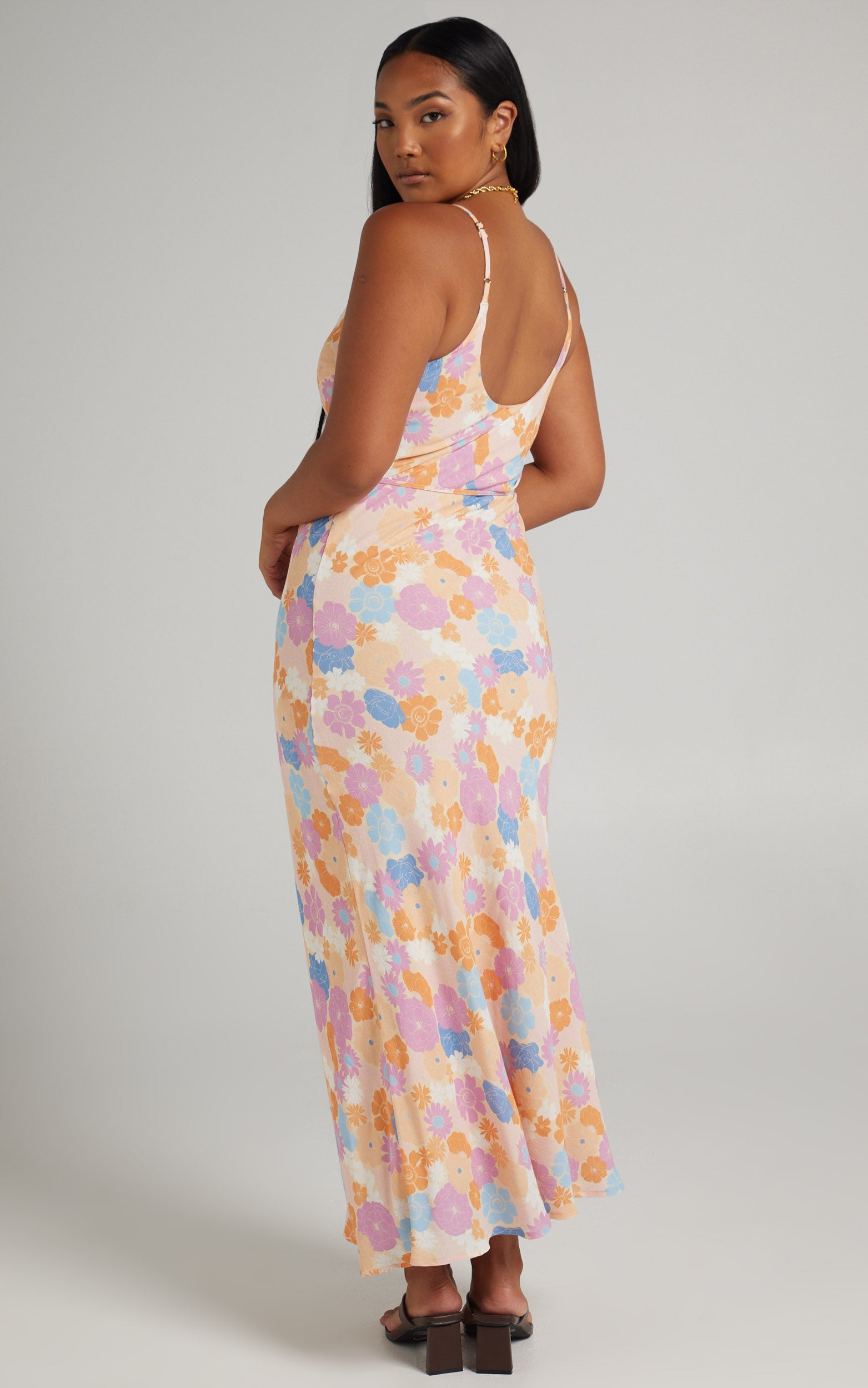 Charlie Holiday - Daisy Midi Dress in Floral Cove