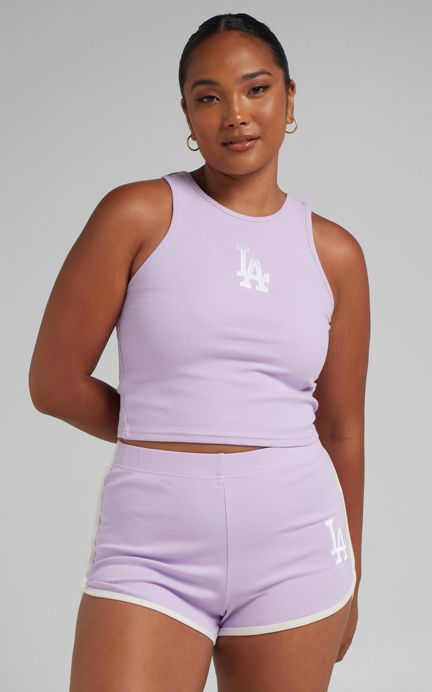Majestic - Dodgers Rib Short in Orchid