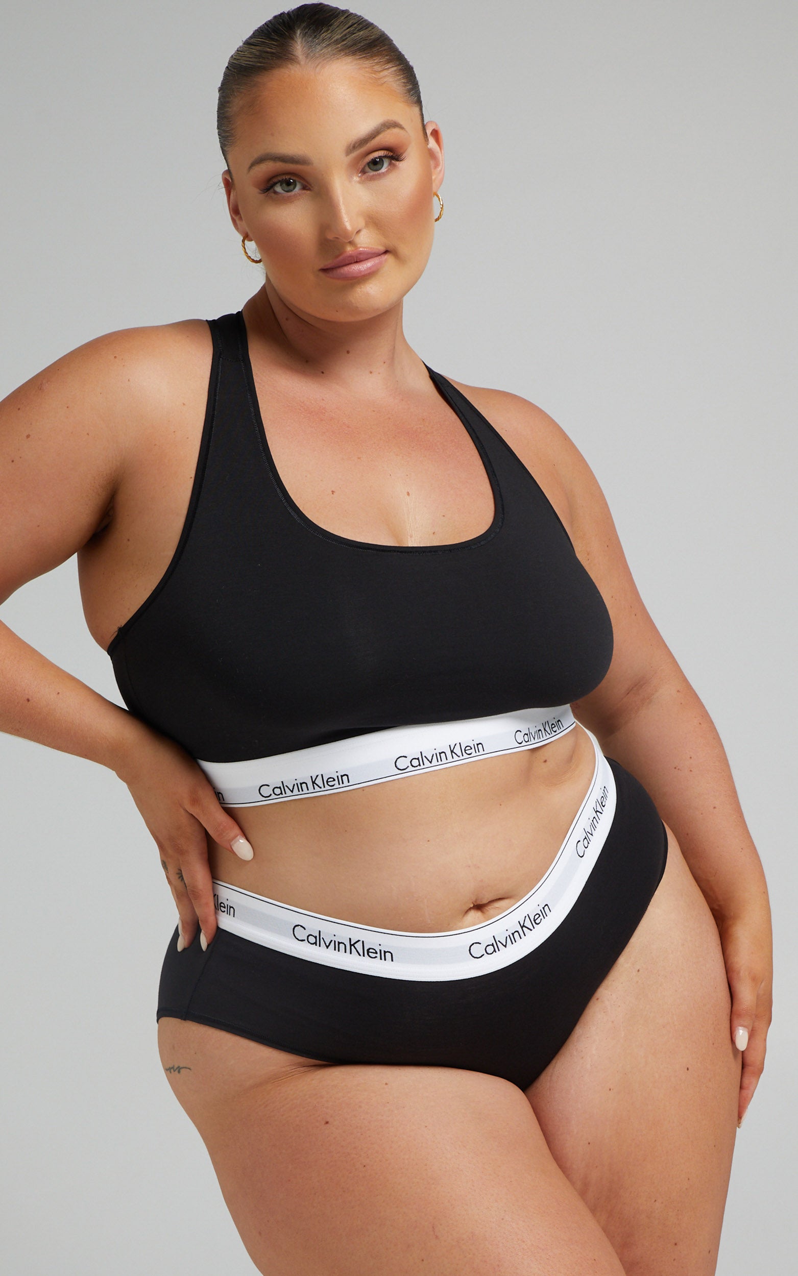 Calvin Klein - MODERN COTTON HIPSTER PLUS in Black