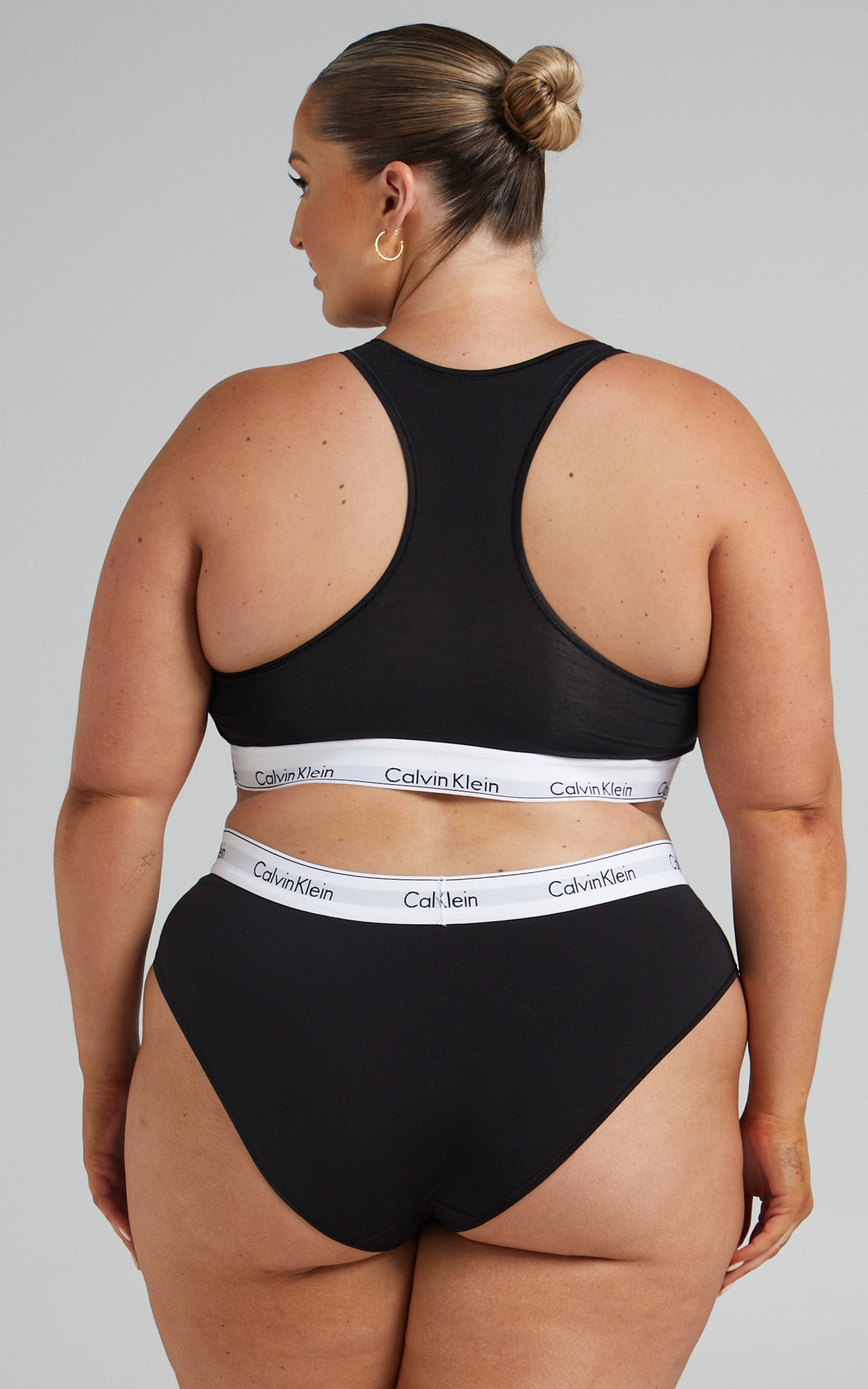 Calvin Klein - MODERN COTTON HIPSTER PLUS in Black