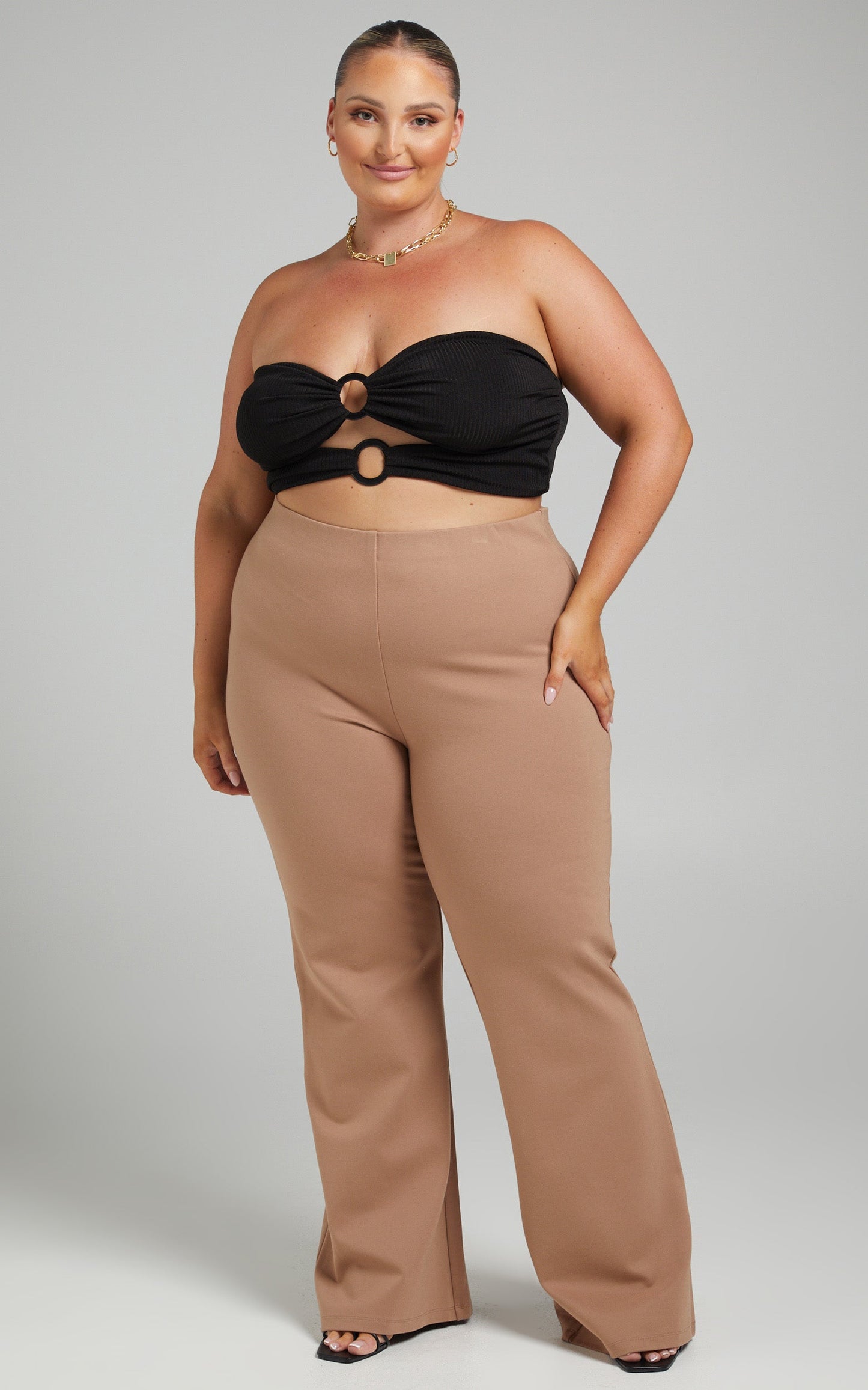Margot Pants - Flared Pants in camel