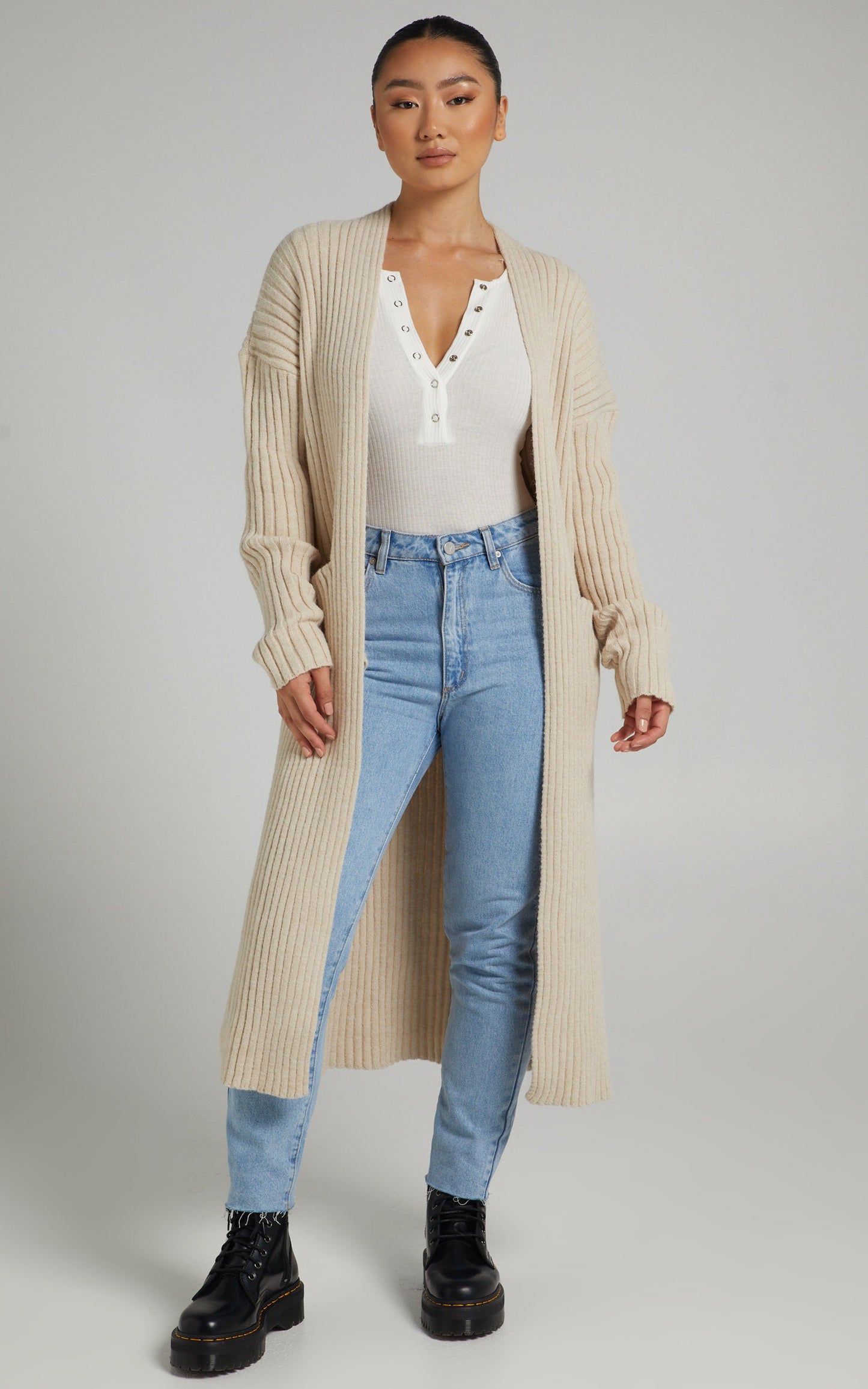 Caseny Longline Cardigan in Beige