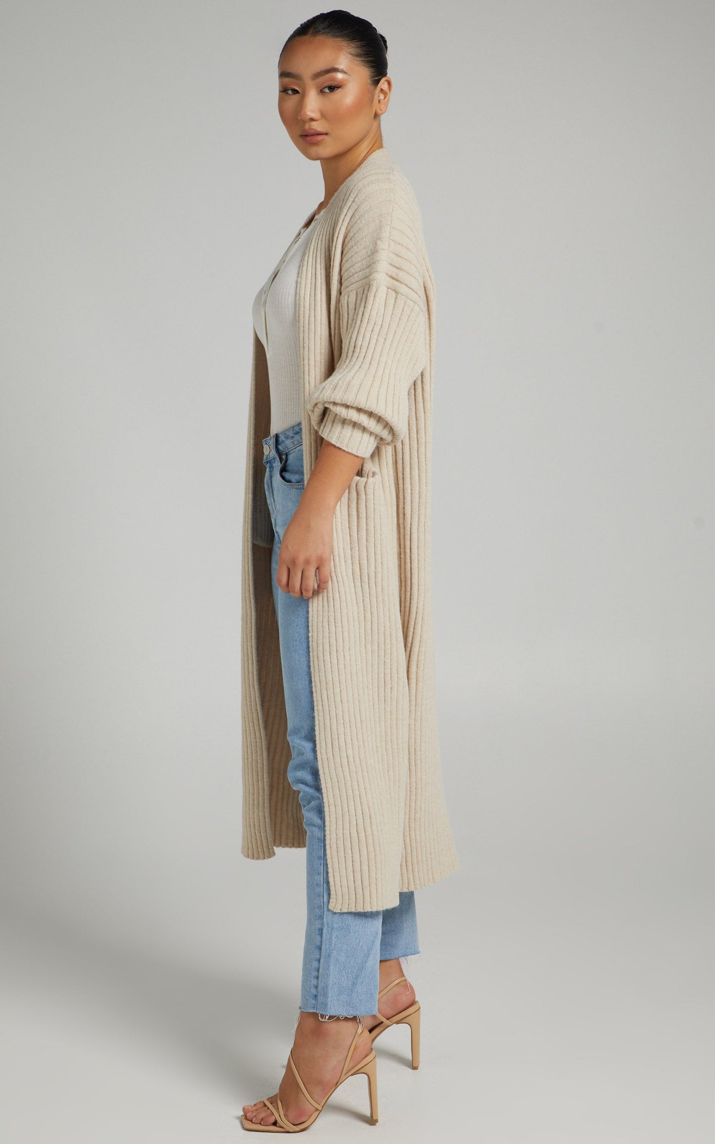 Caseny Longline Cardigan in Beige