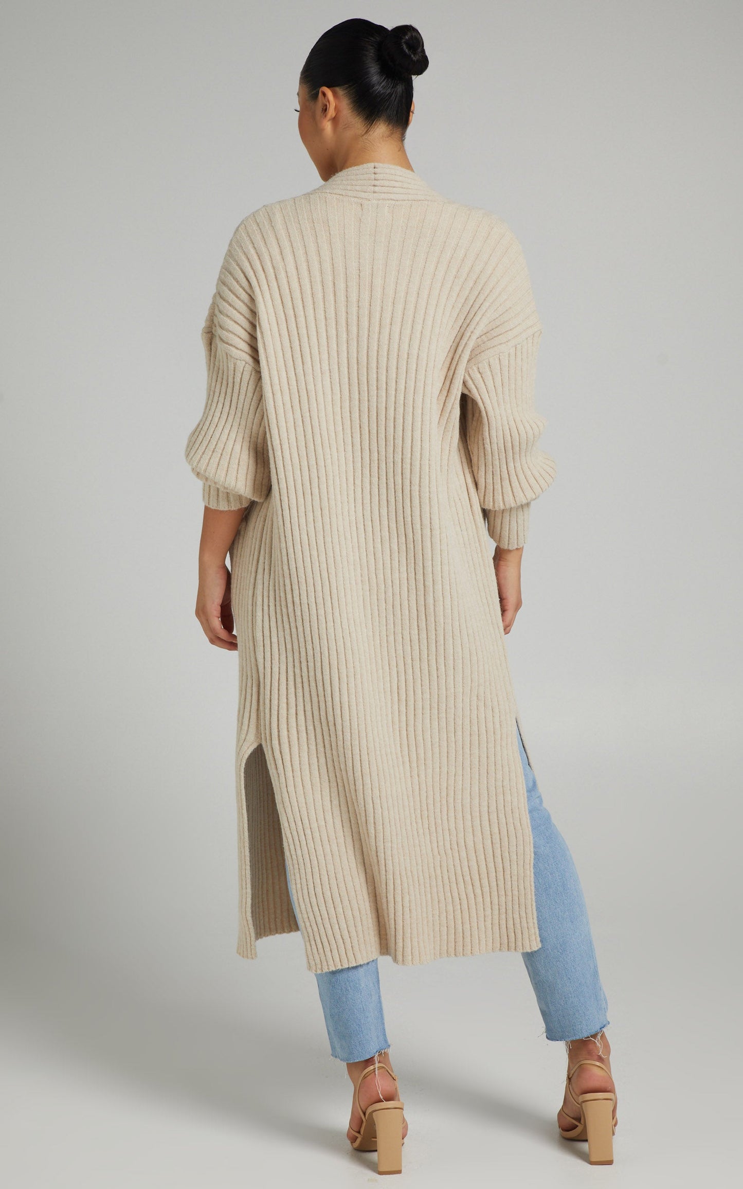 Caseny Longline Cardigan in Beige