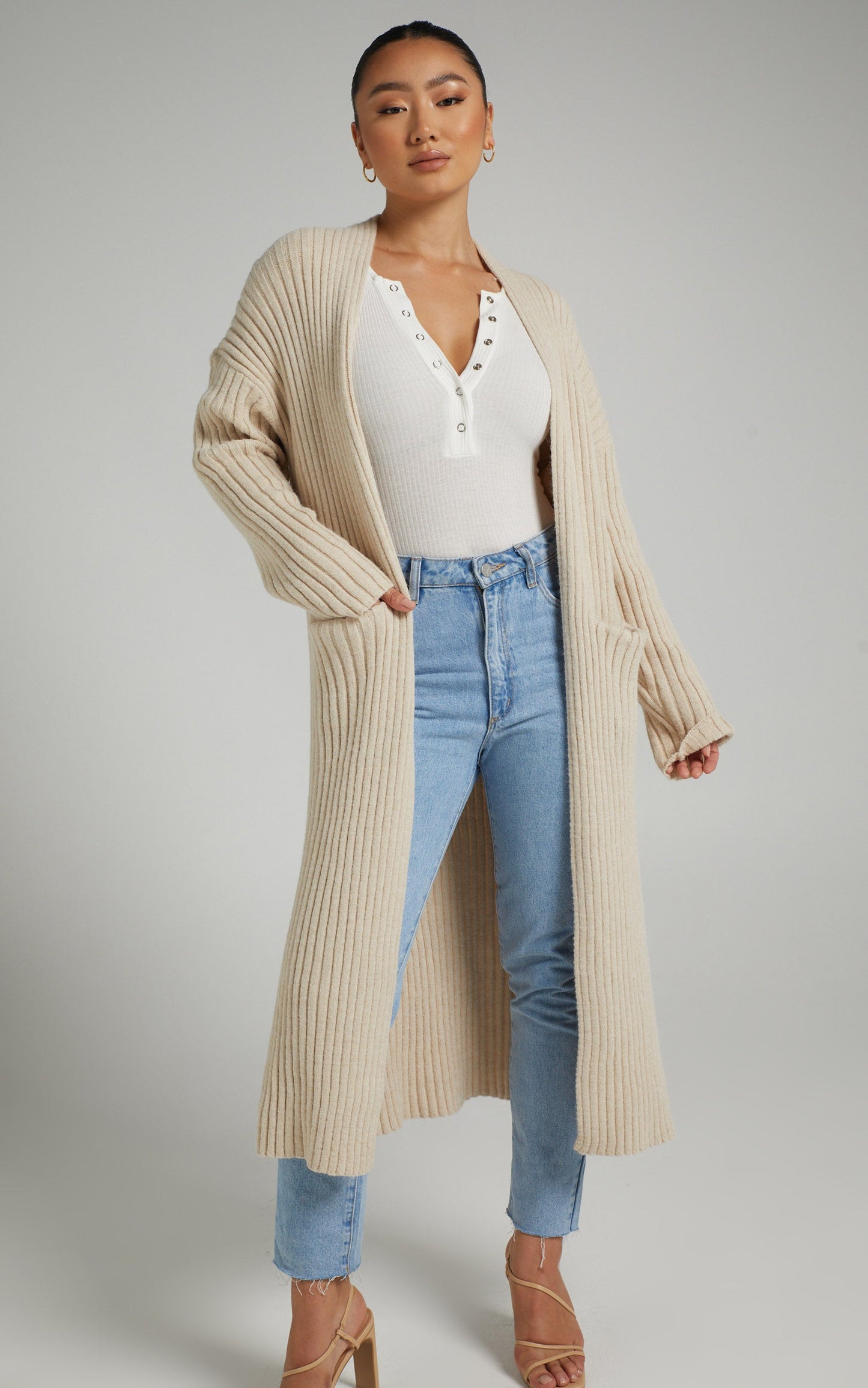 Caseny Longline Cardigan in Beige