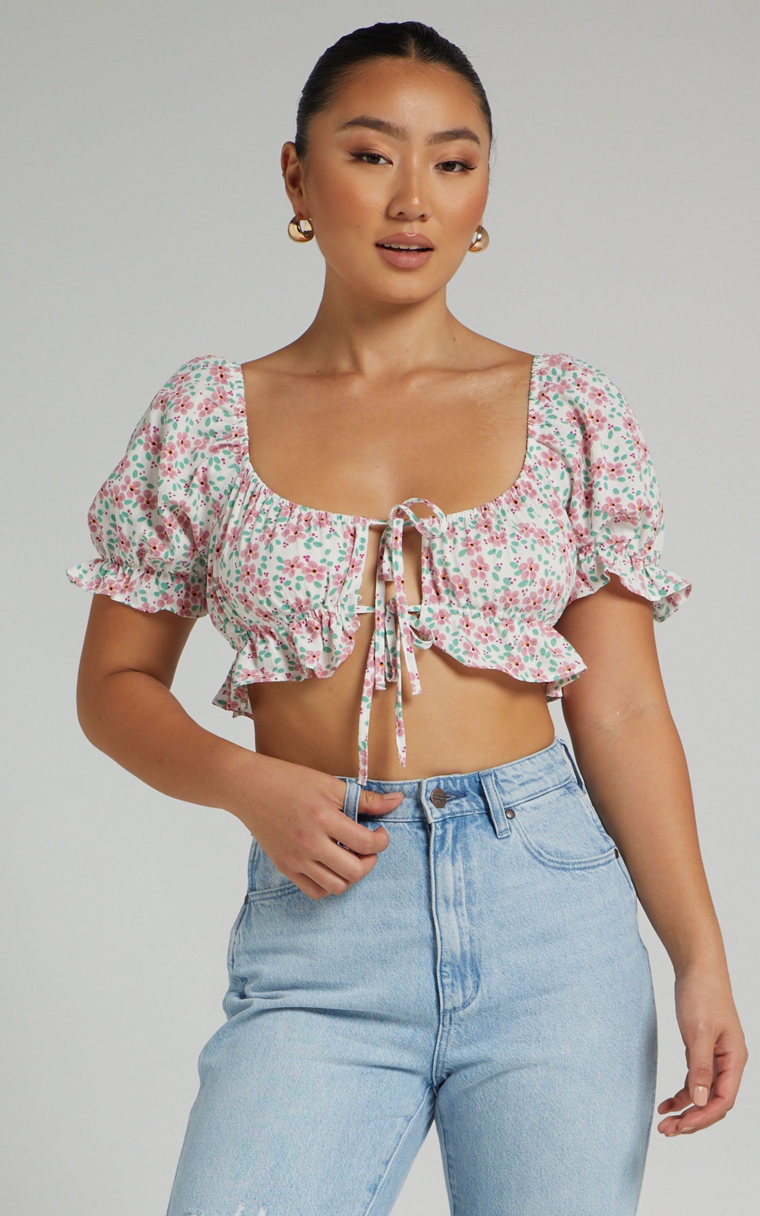 Lorna Tie Front Crop with Frilly Sleeves in White Floral